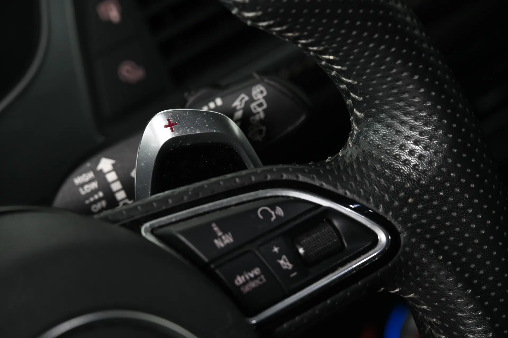 Audi RS6 Avant 4.0 TFSi Plus quattro Tiptronic 25
