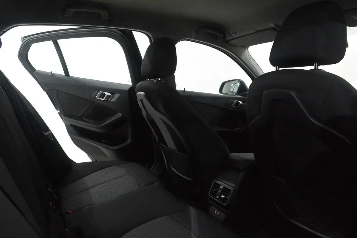 BMW 116 i Advantage 22