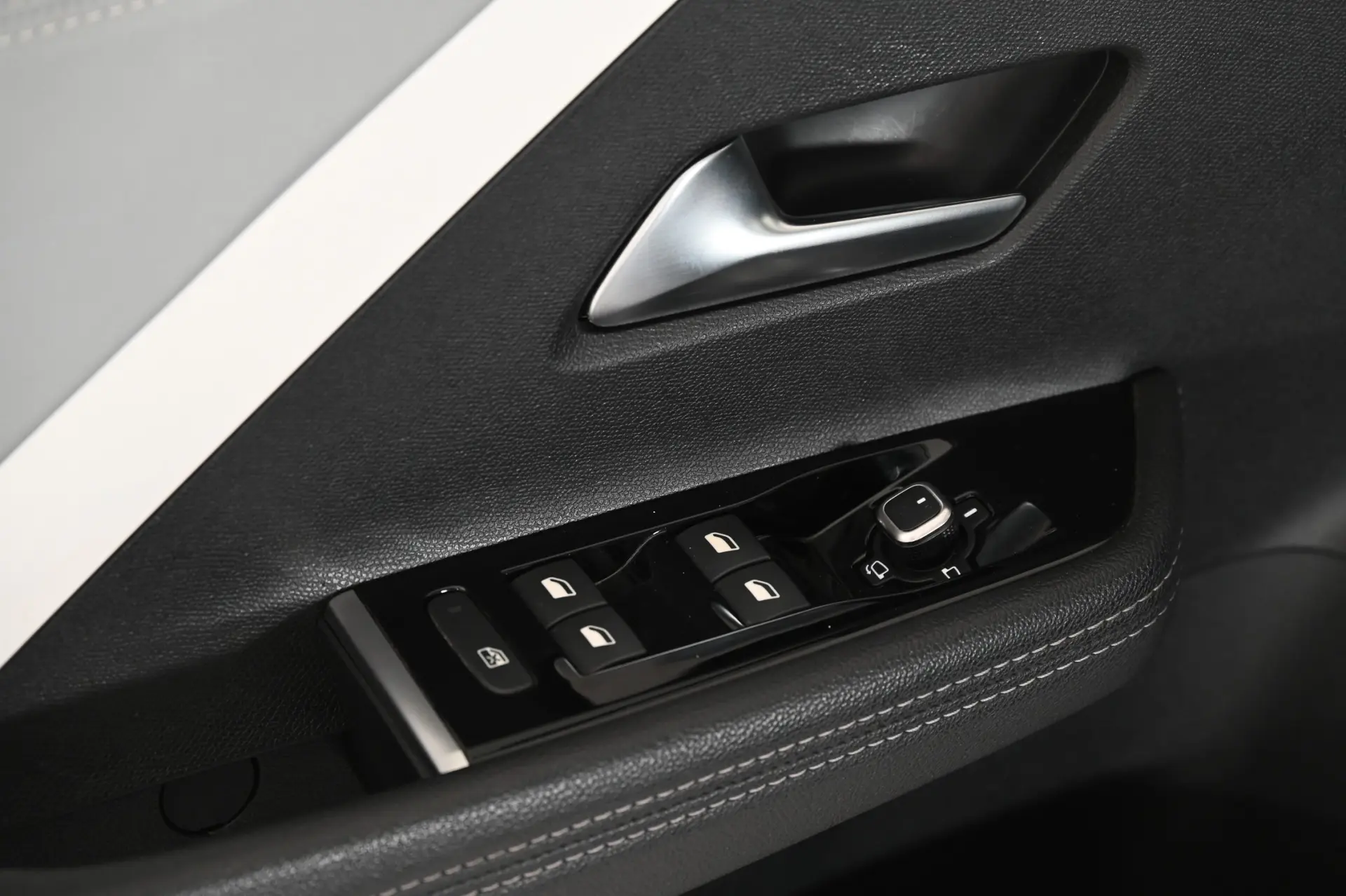 Opel Astra 1.2 T Elegance 20