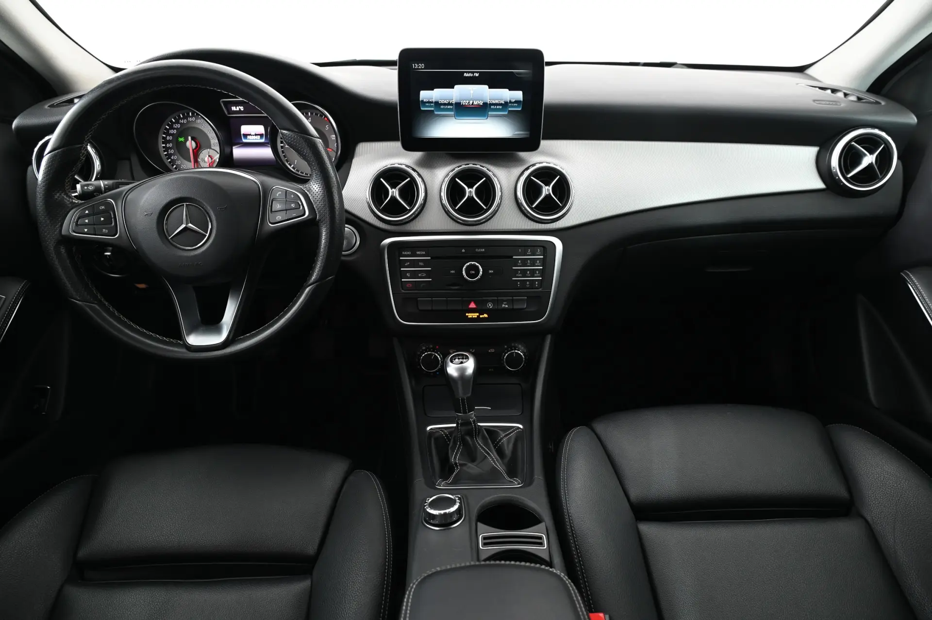 Mercedes-Benz GLA 180 d AMG Line 3