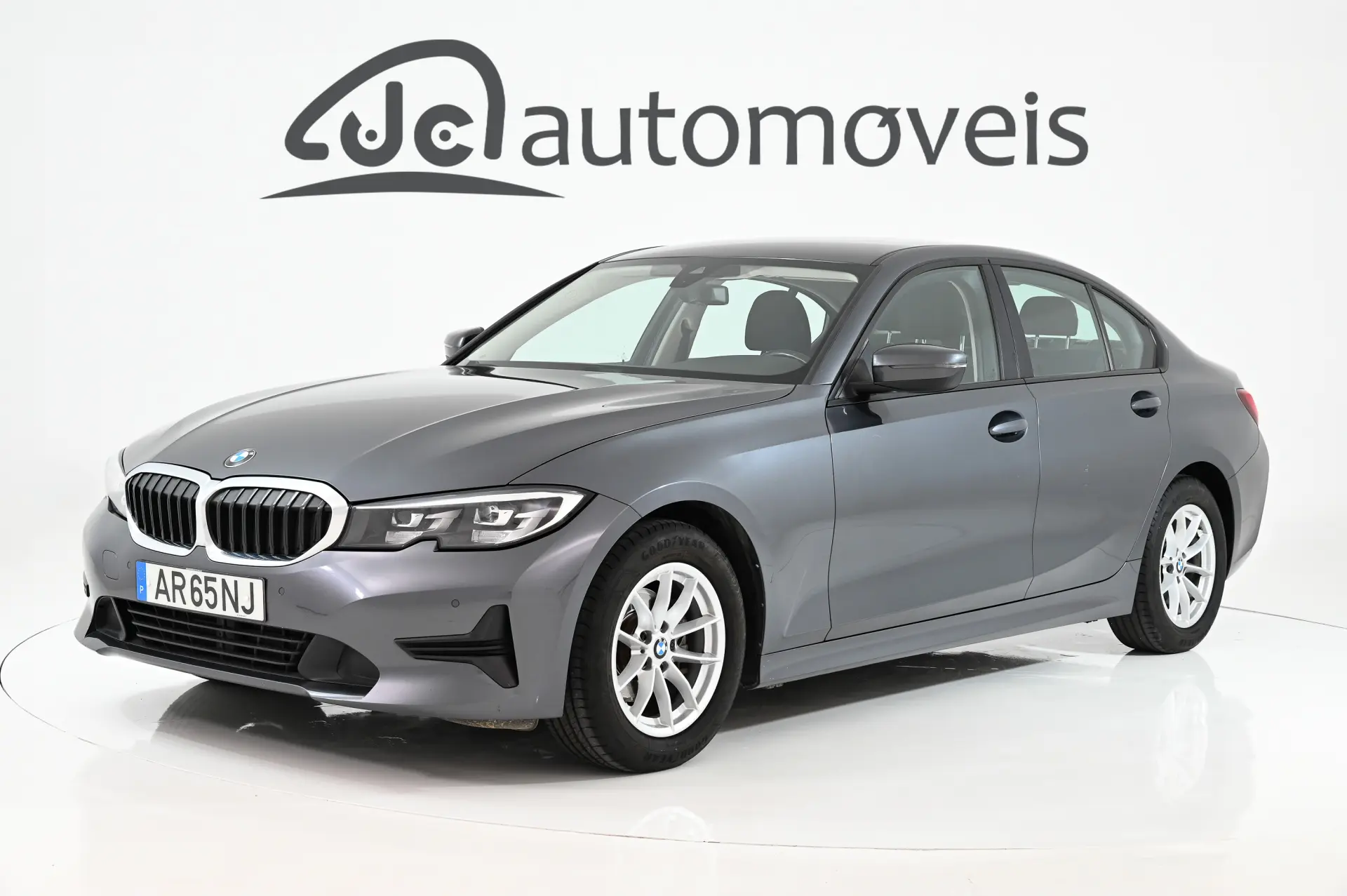 BMW 318 d Auto 12