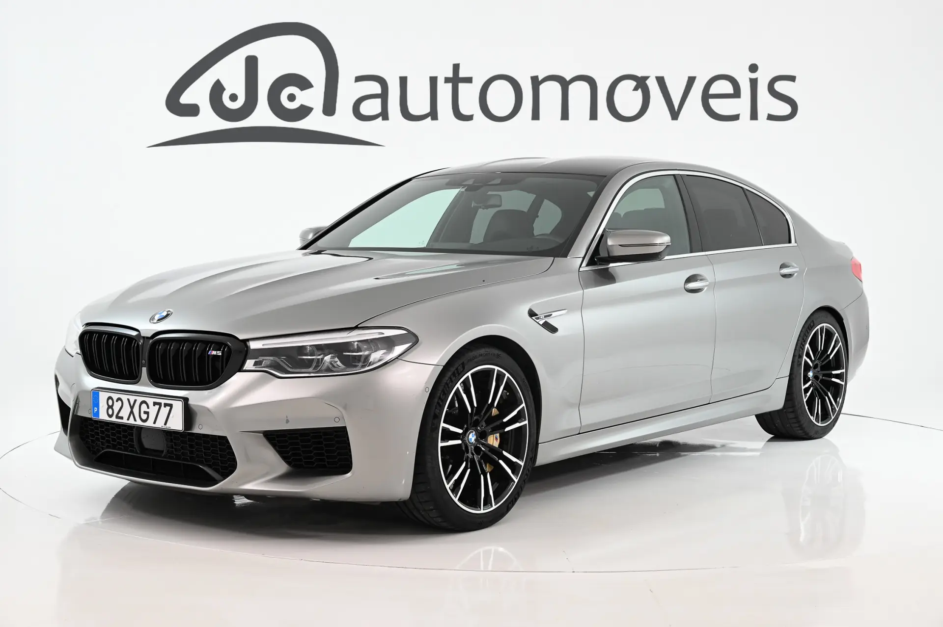 BMW M5 Standard 20