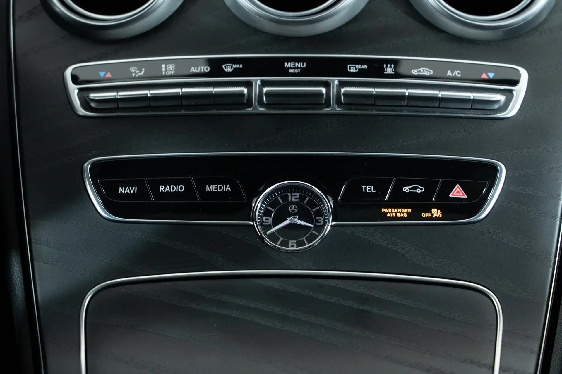Mercedes-Benz C 300 e AMG Line 31