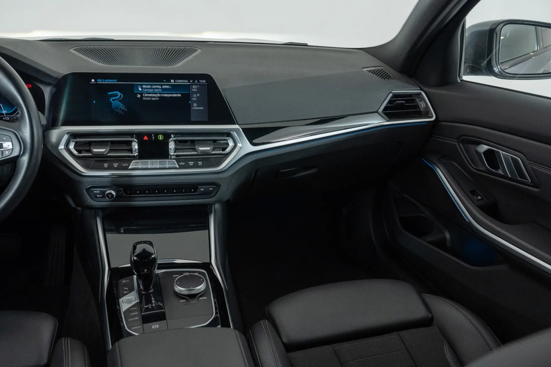 BMW 320 e Corporate Edition Auto 24