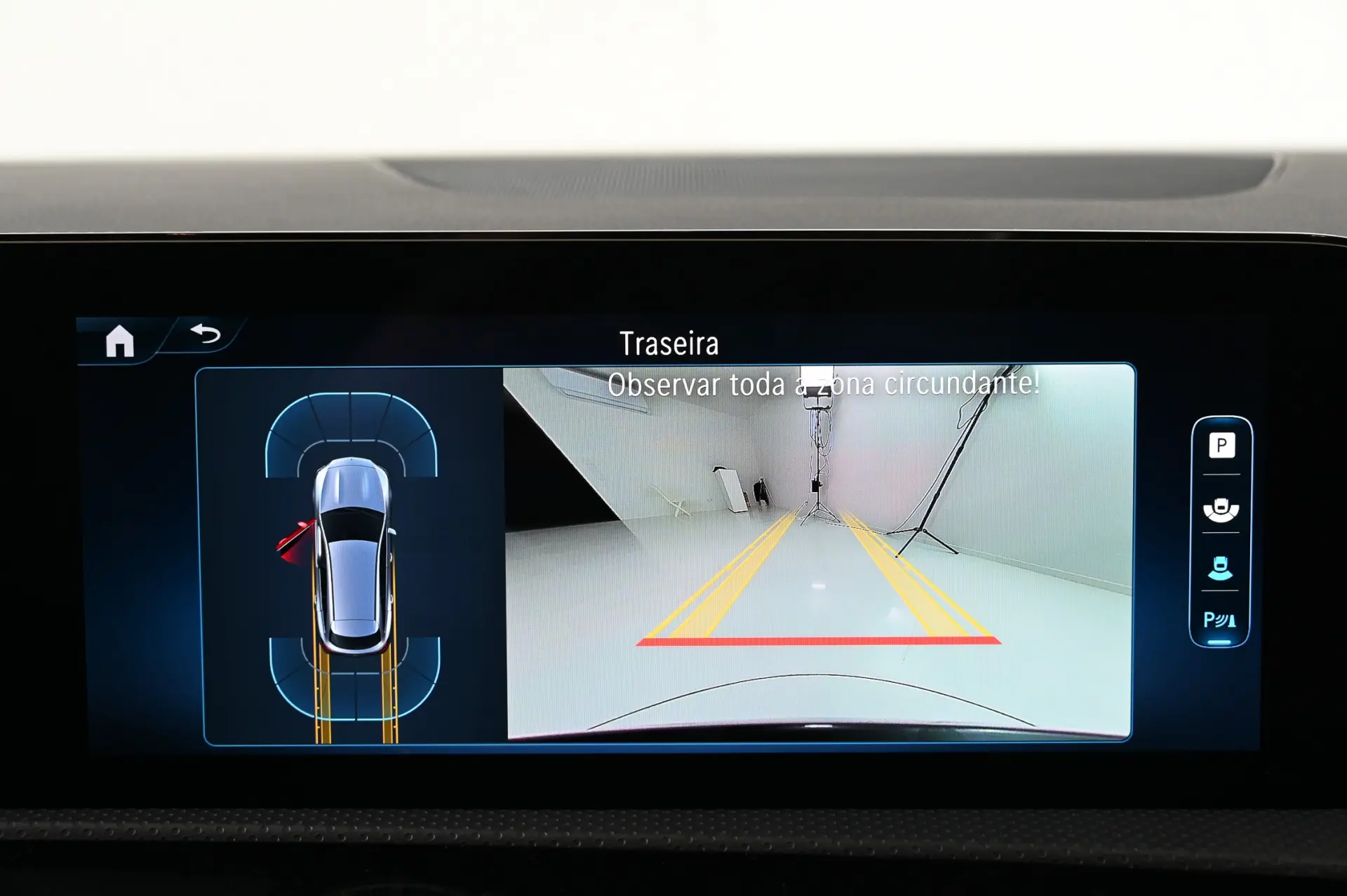 Mercedes-Benz CLA 200 d Shooting Brake AMG Line Aut. 19