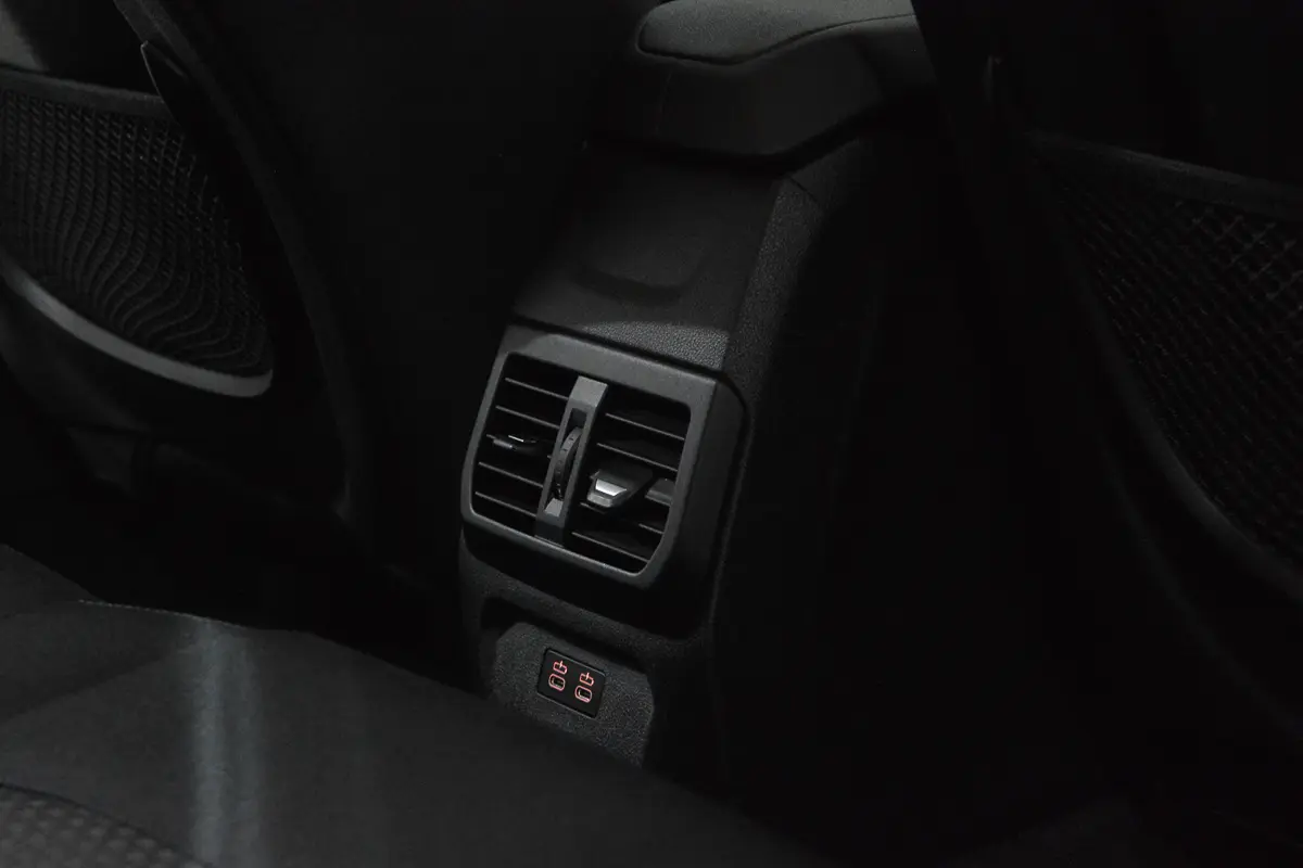 BMW 116 i Advantage 21