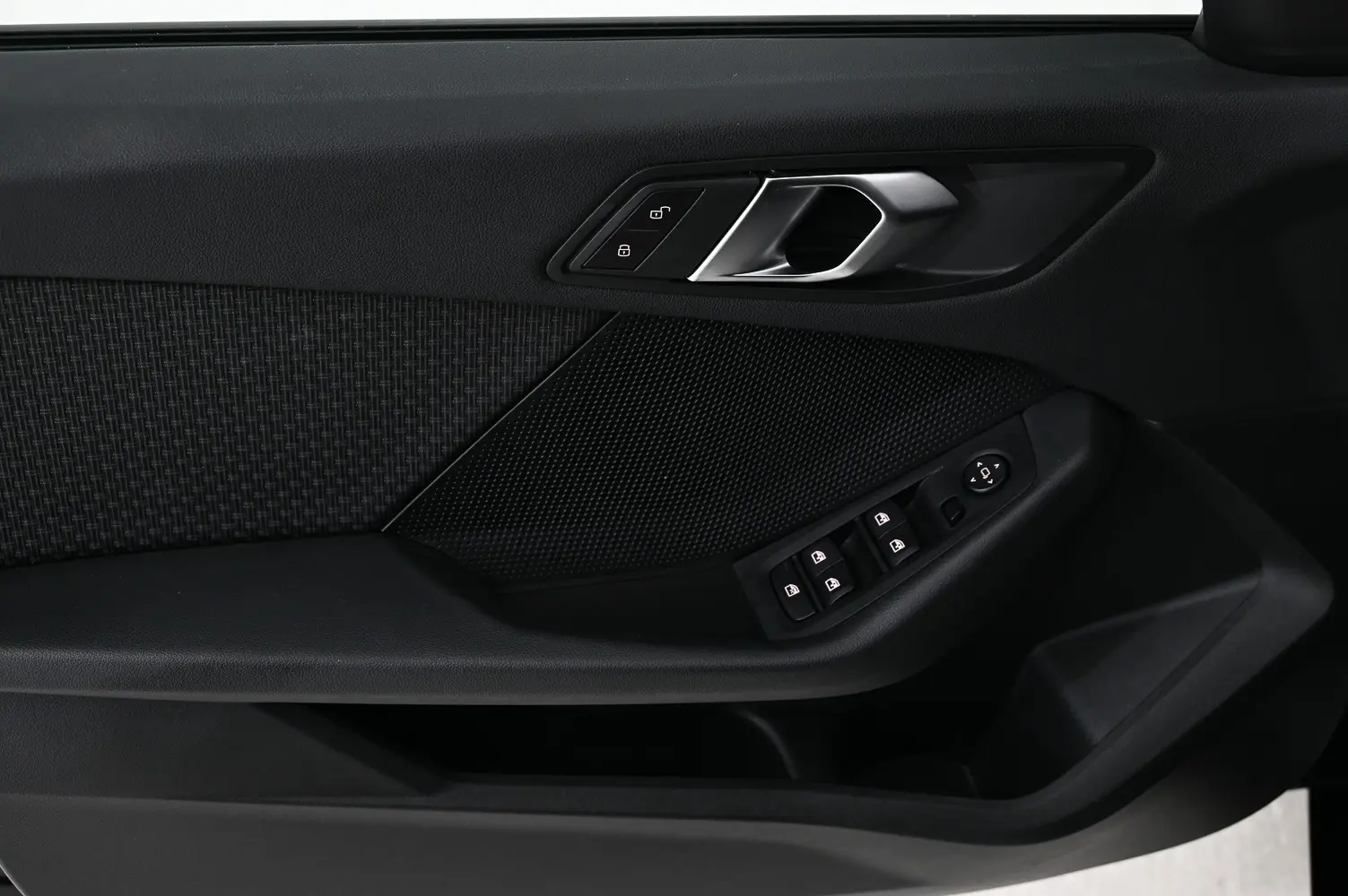 BMW 116 i Advantage Auto 23