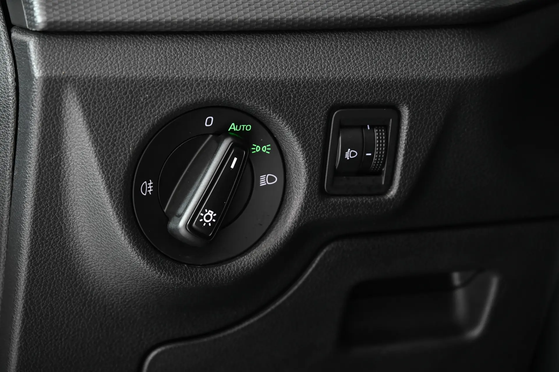 Skoda Kamiq 1.0 TSI Ambition 25