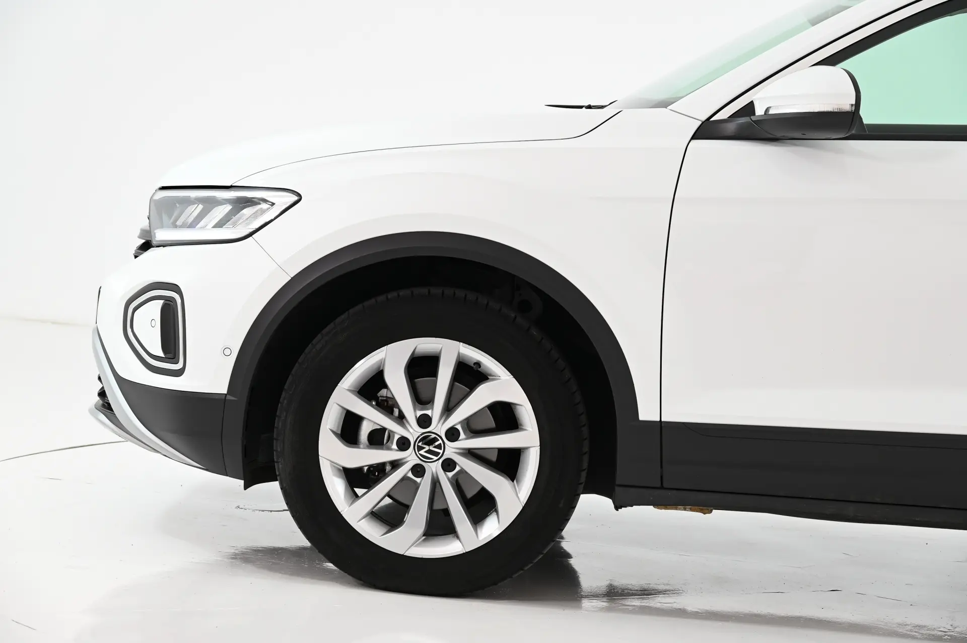 Volkswagen T-Roc 1.0 TSI Urban 13