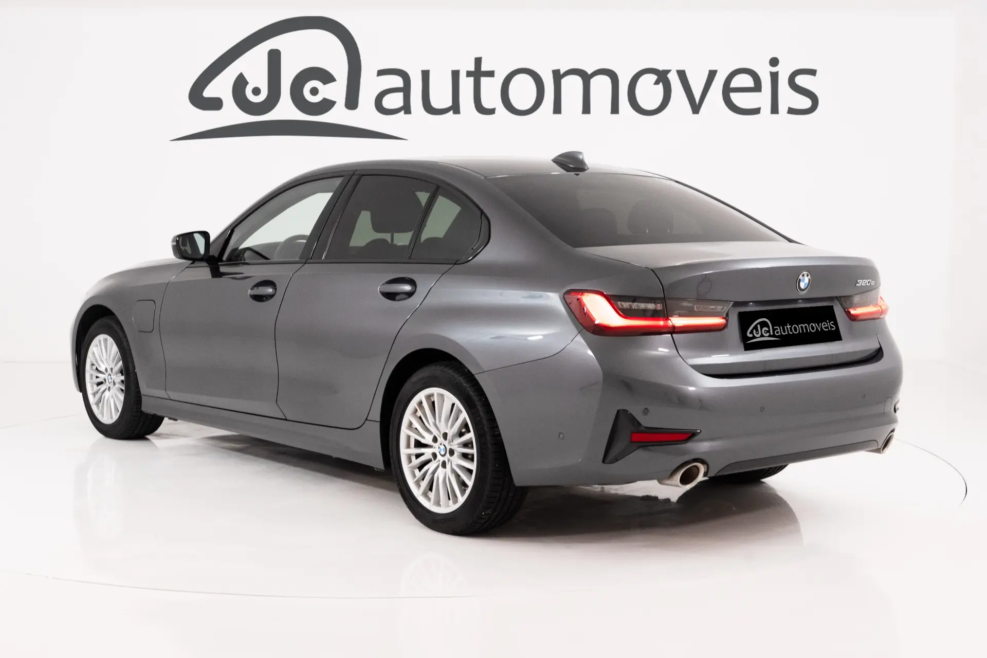 BMW 320 e Corporate Edition Auto 2