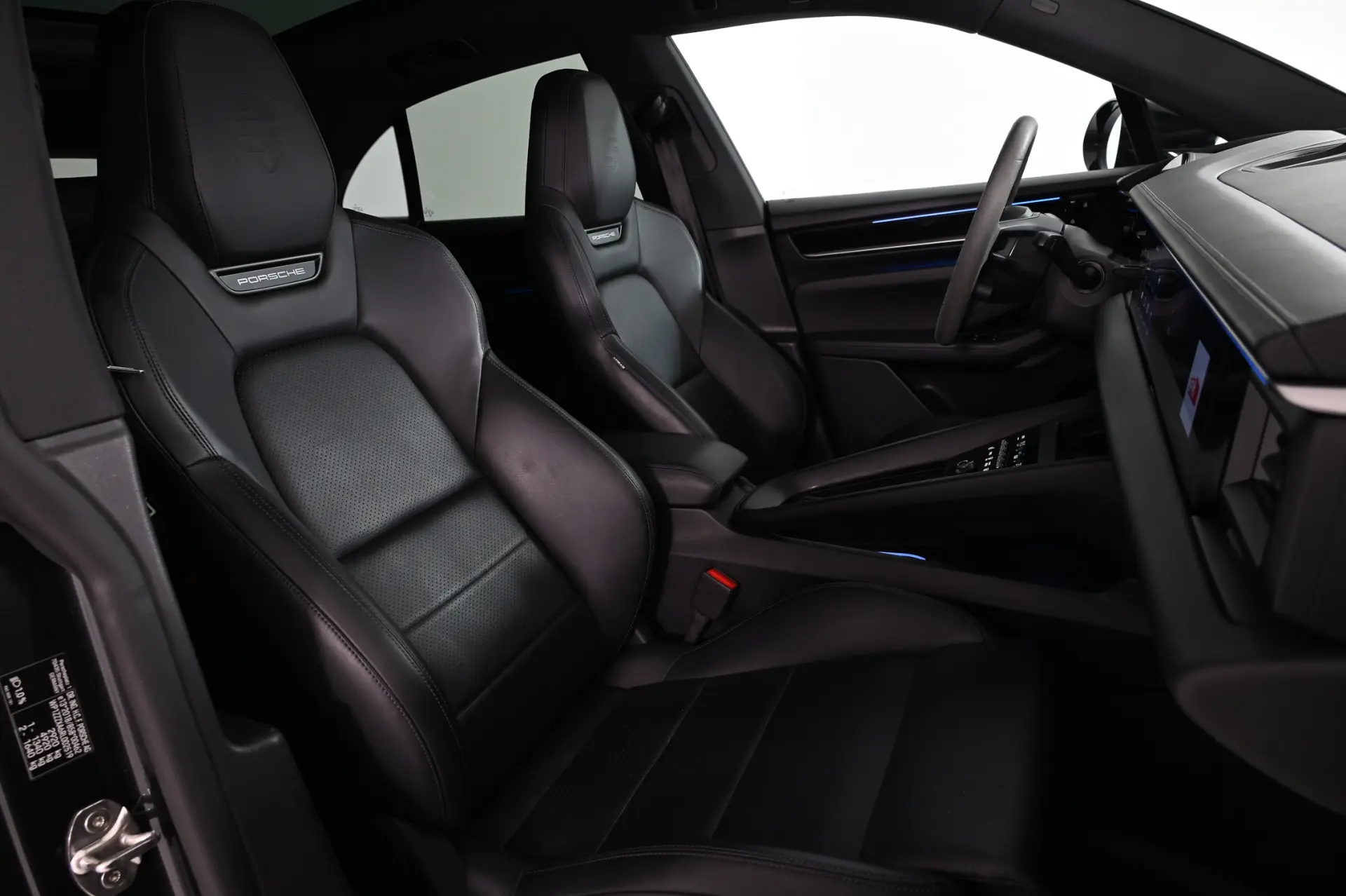 Porsche Macan Electric 4 4