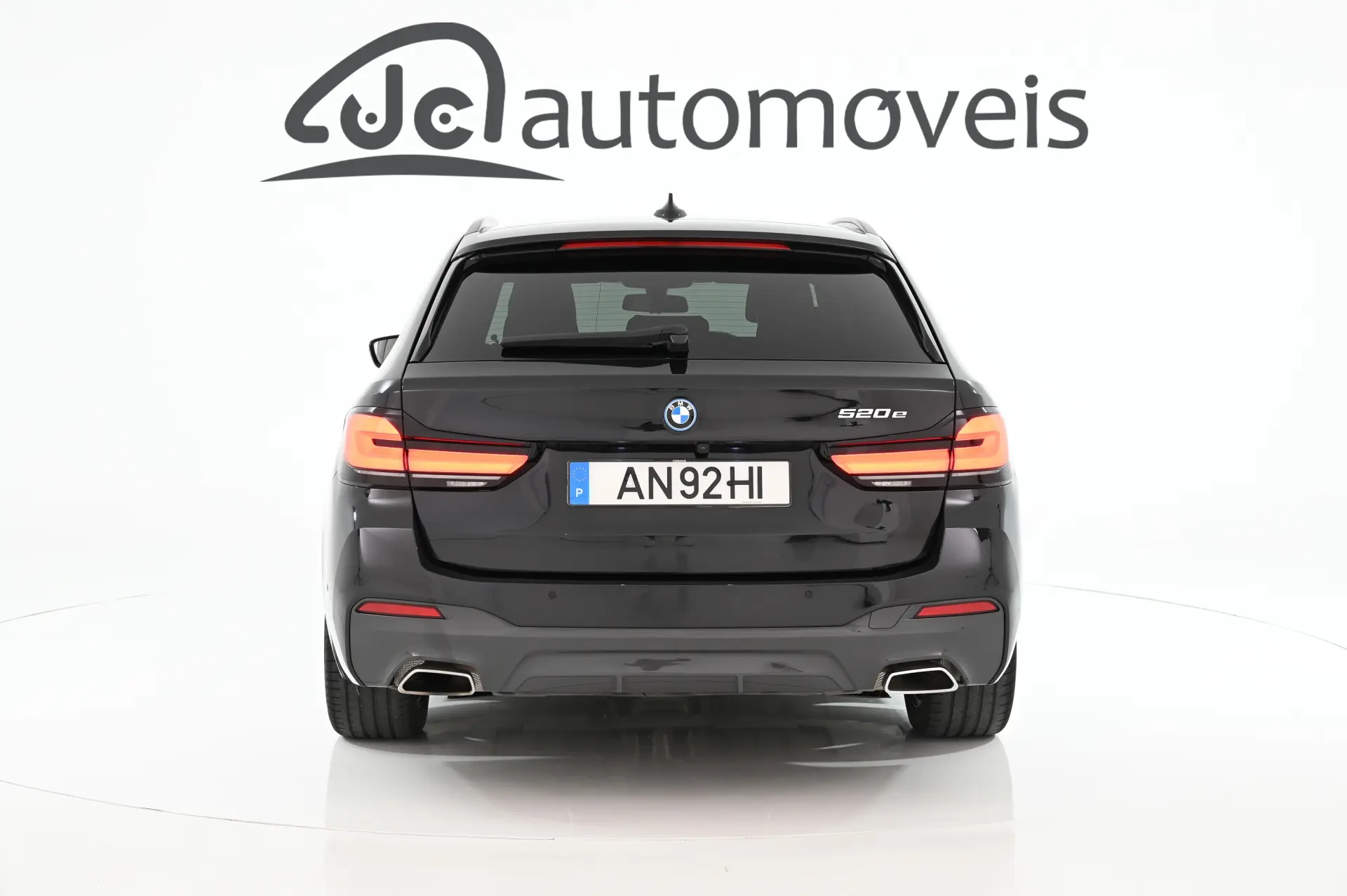 BMW 520 e Pack M 8