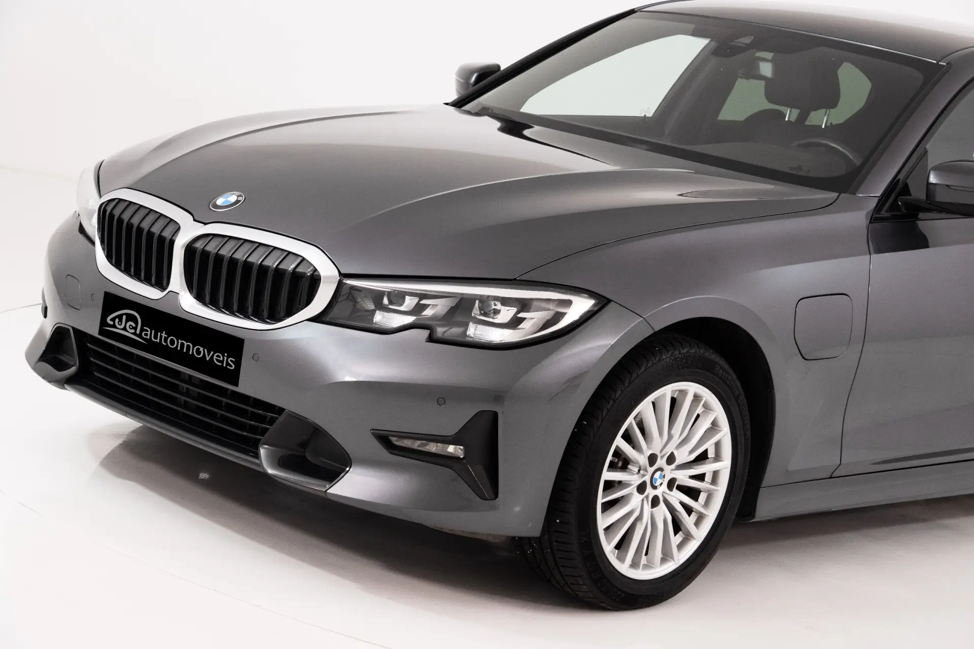 BMW 320 e Corporate Edition Auto 11