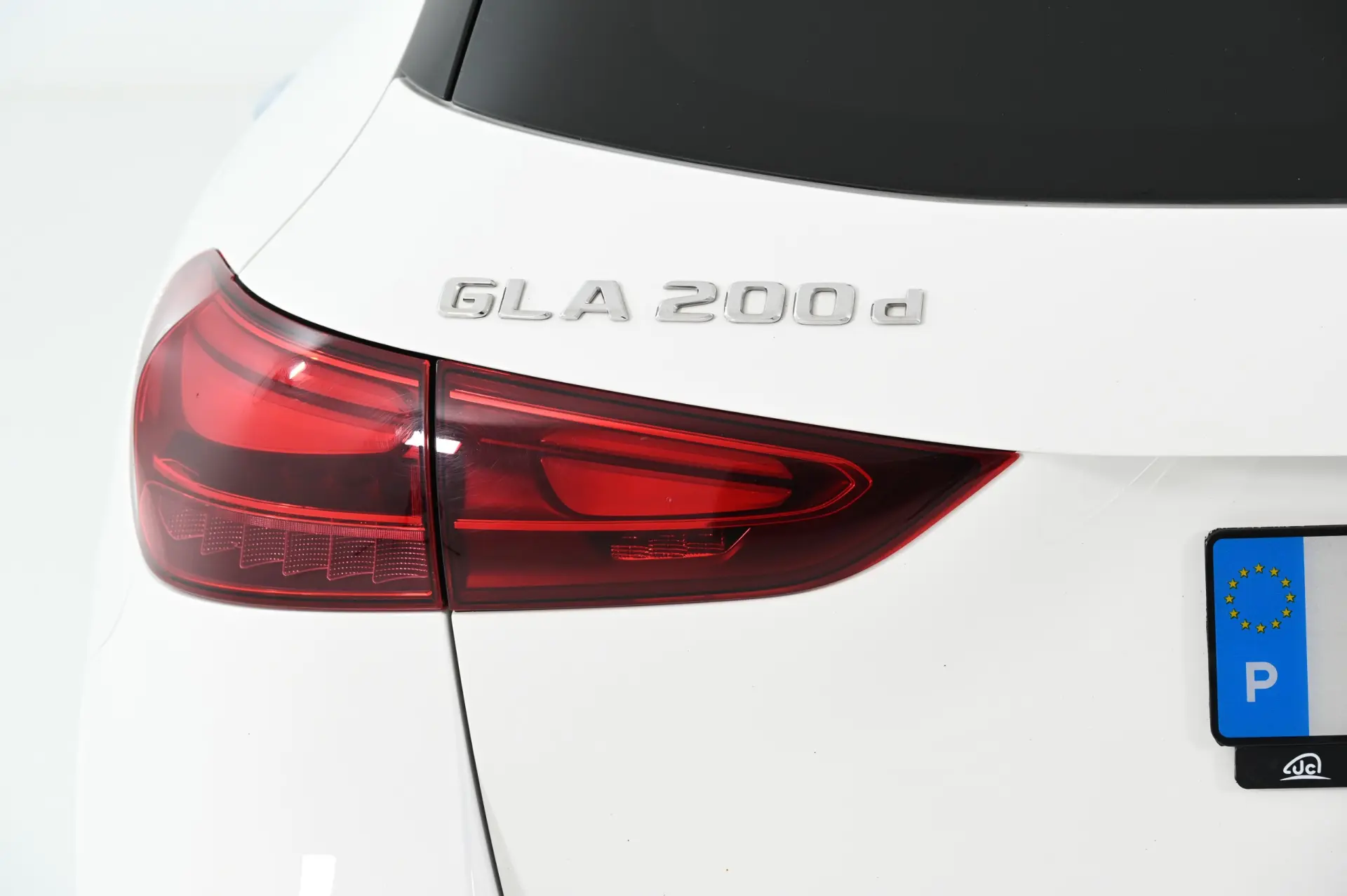 Mercedes-Benz GLA 200 d AMG Line 10