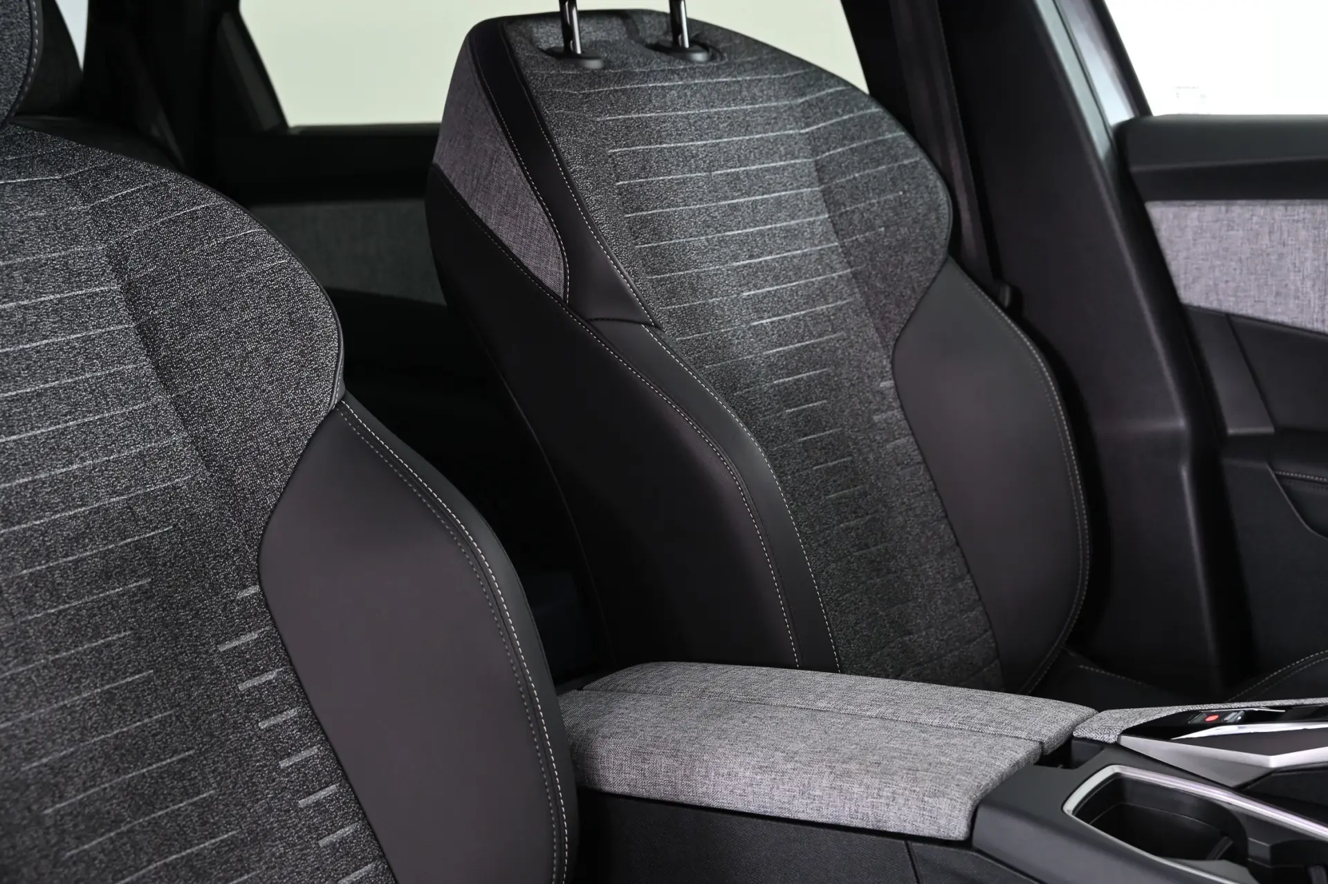 Peugeot 5008 1.2 Hybrid Allure Pack e-DCS6 21