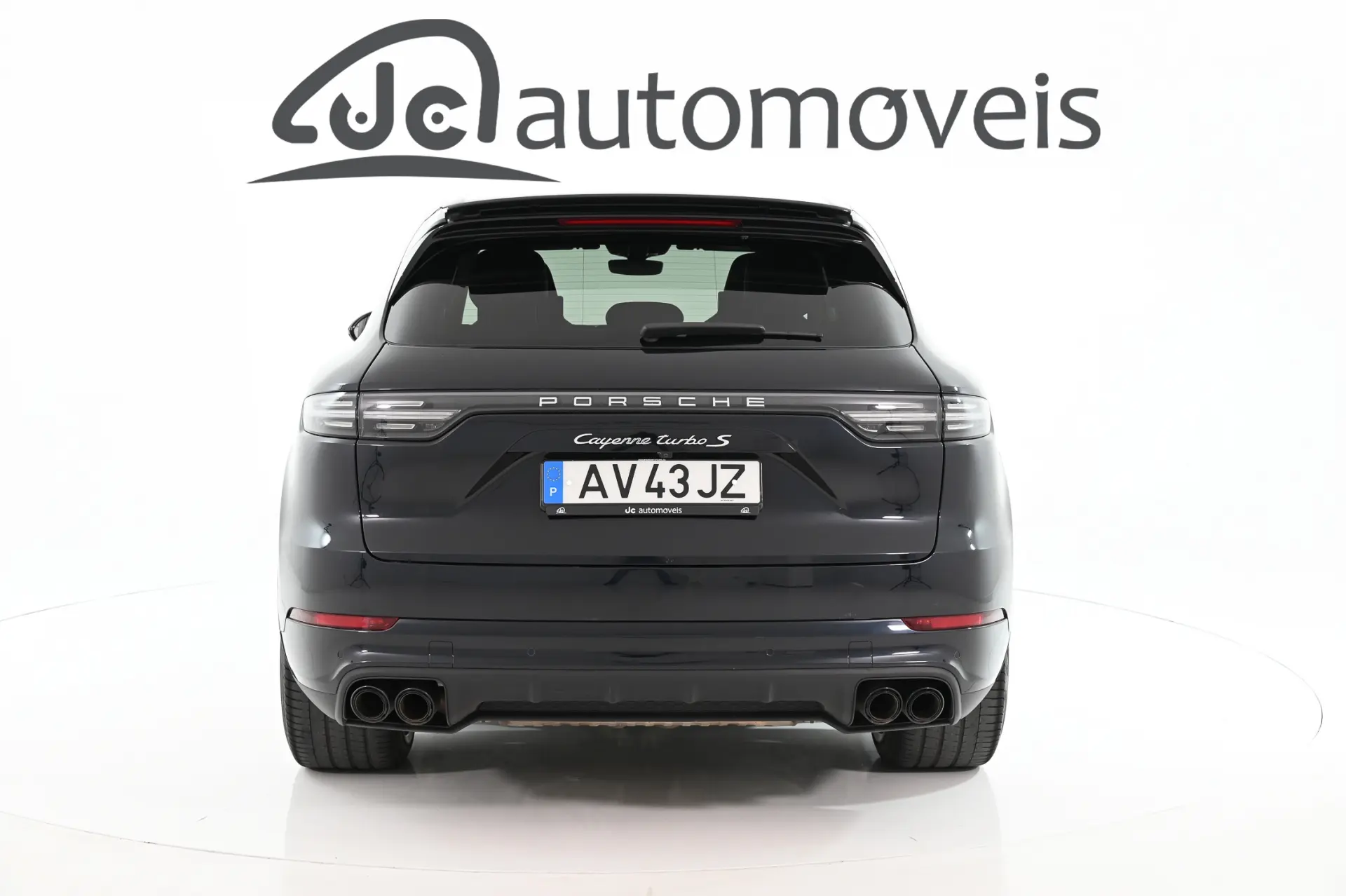 Porsche Cayenne Turbo S E-Hybrid 8
