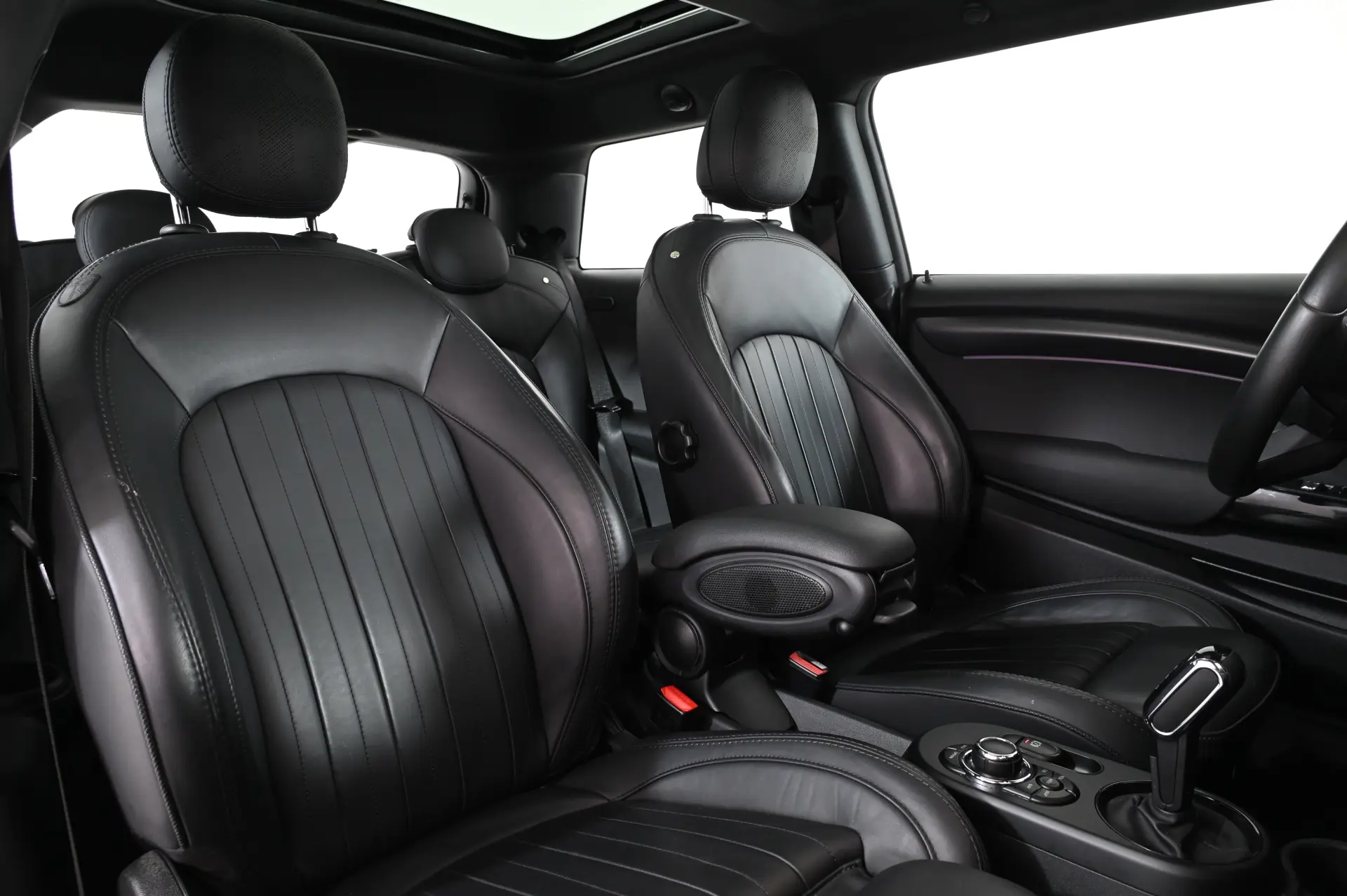 MINI 3 Portas Cooper SE 4