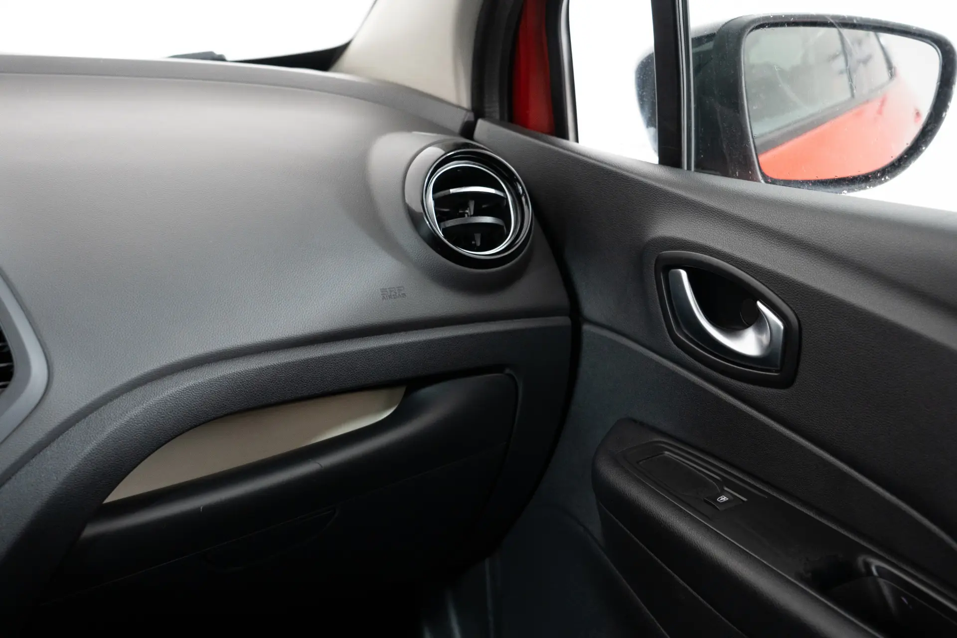 Renault Captur Outro 34