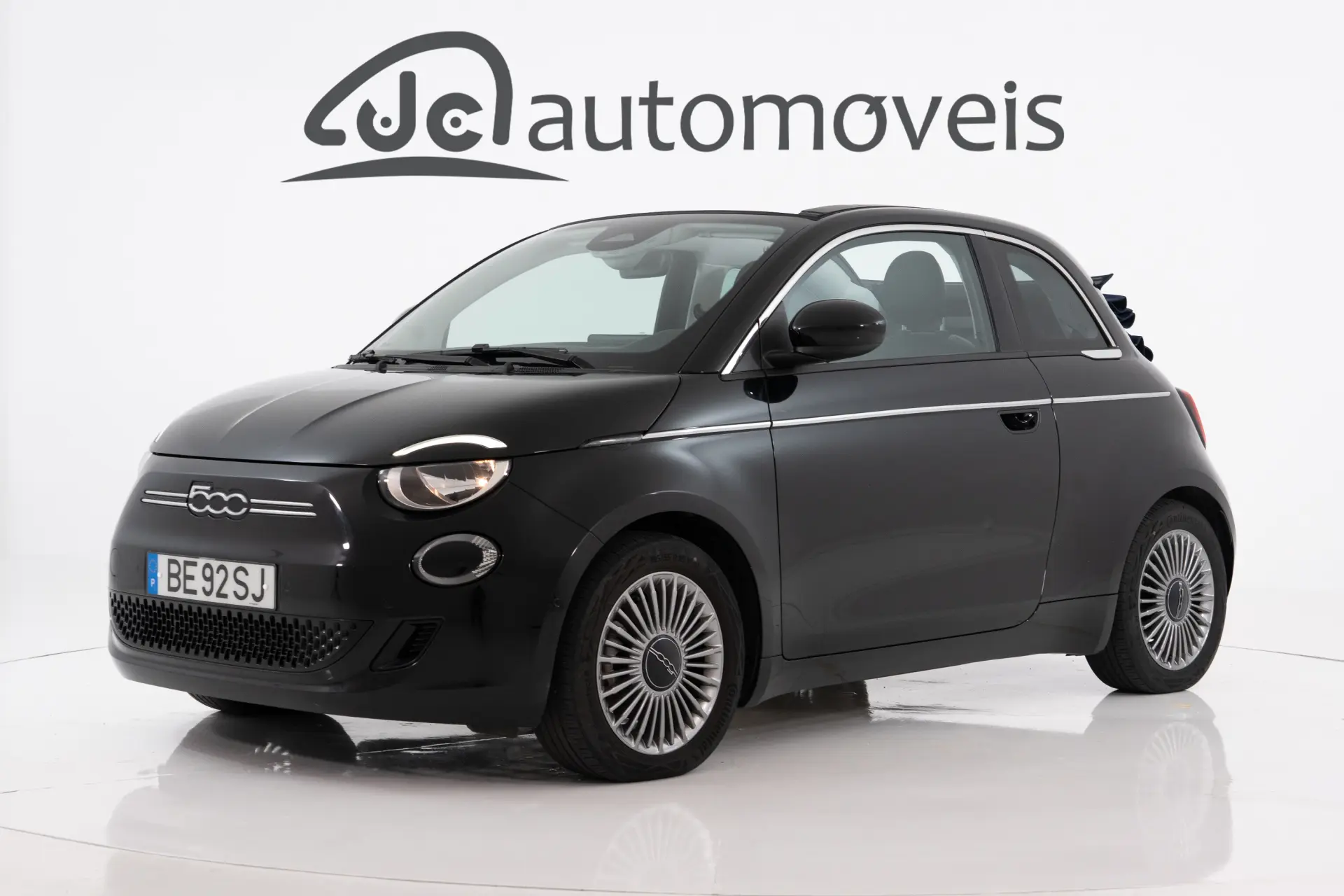 Fiat 500e Outro 12