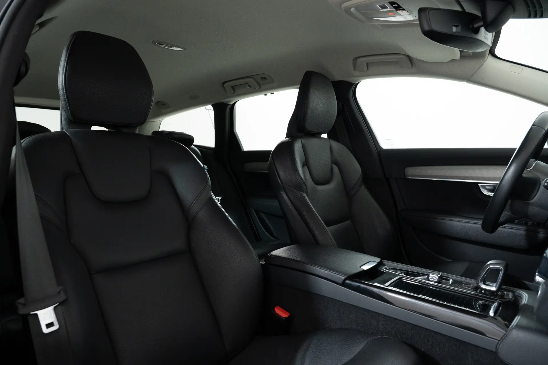 Volvo V90 2.0 T6 PHEV Inscription Expression AWD 4