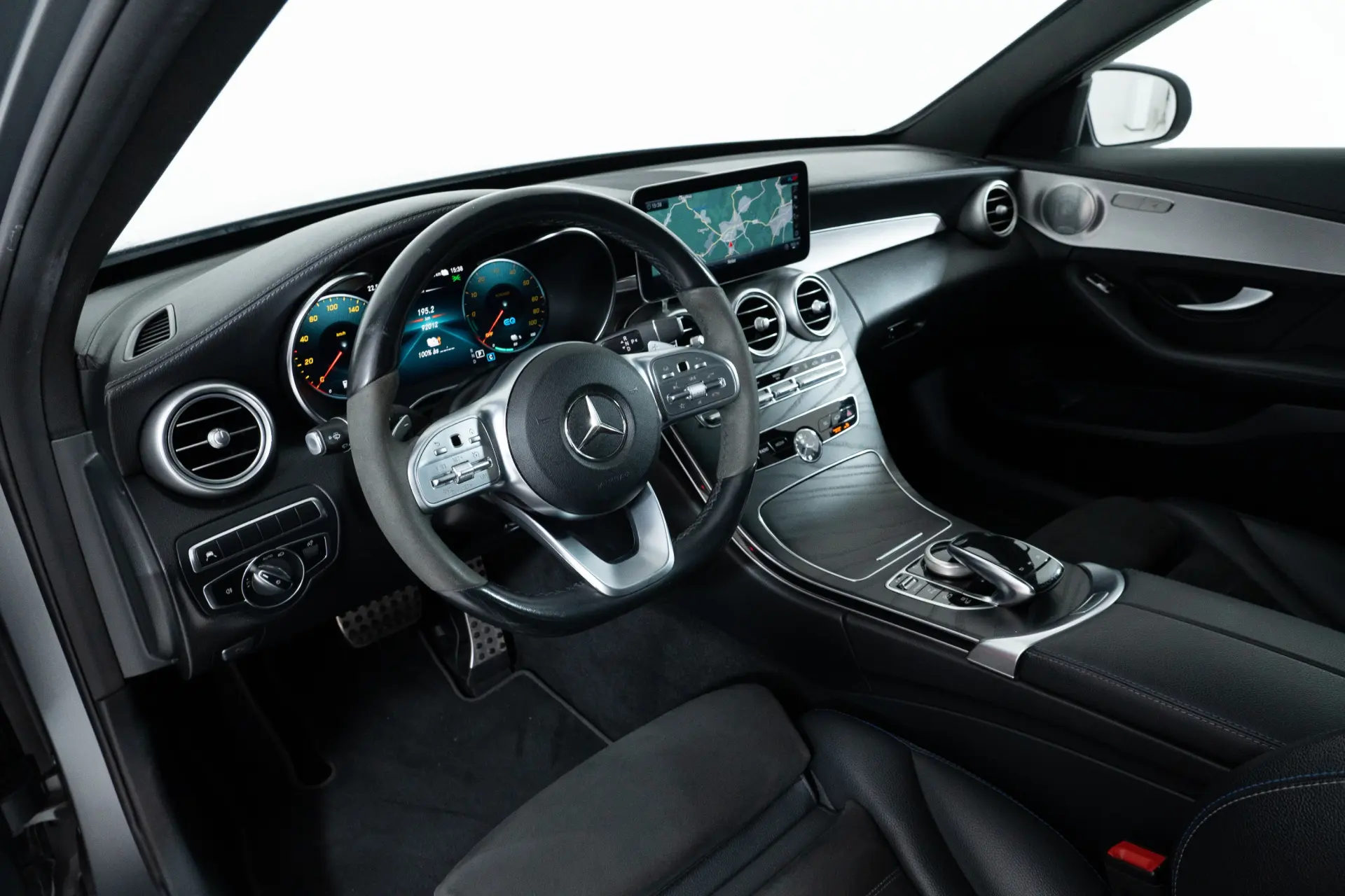 Mercedes-Benz C 300 e AMG Line 30