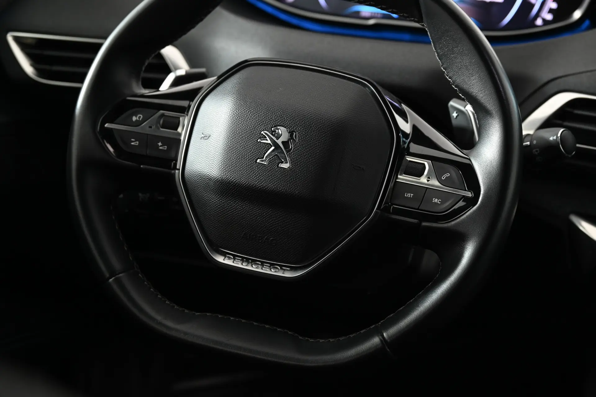 Peugeot 3008 1.2 PureTech Allure Pack EAT8 15