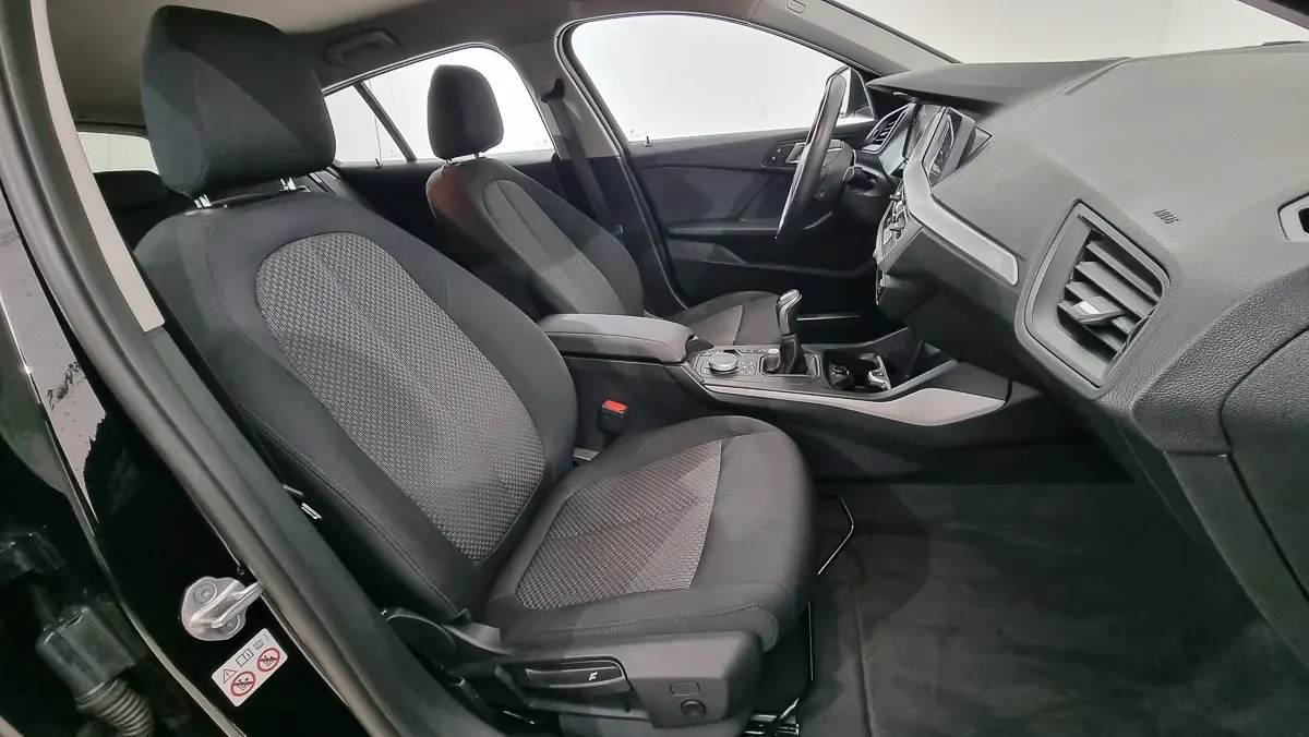 BMW 116 i Advantage 26