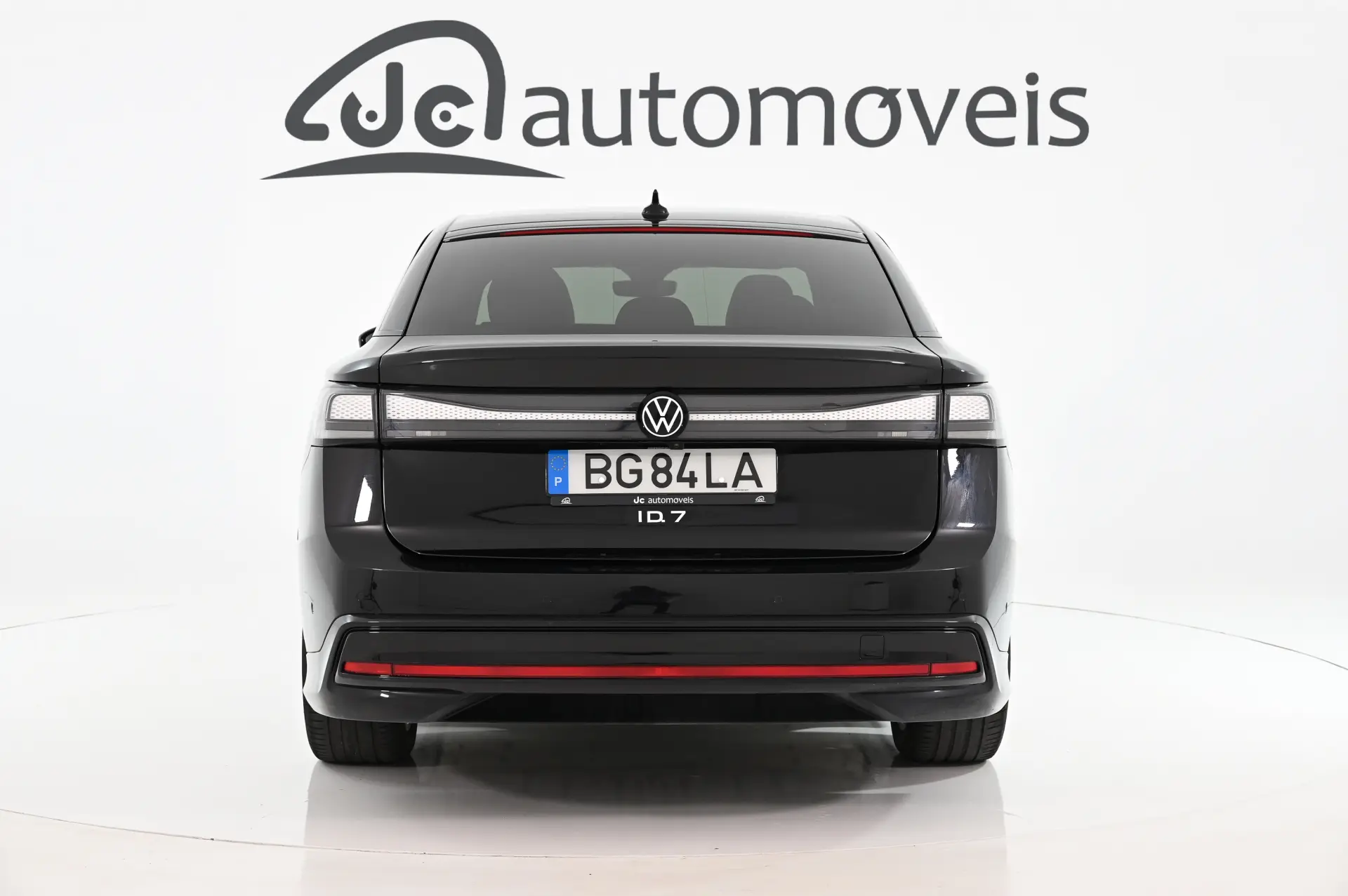 Volkswagen ID.7 77 kWh Pro 8