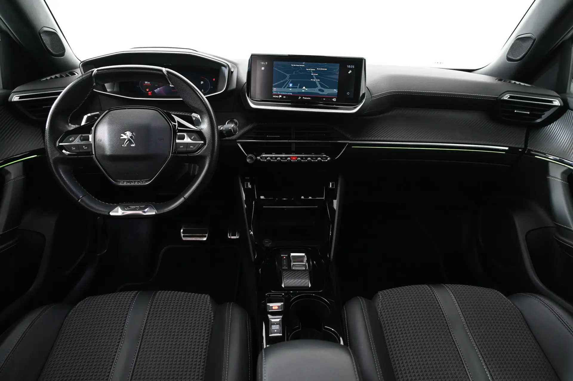 Peugeot 2008 1.2 PureTech GT EAT8 3