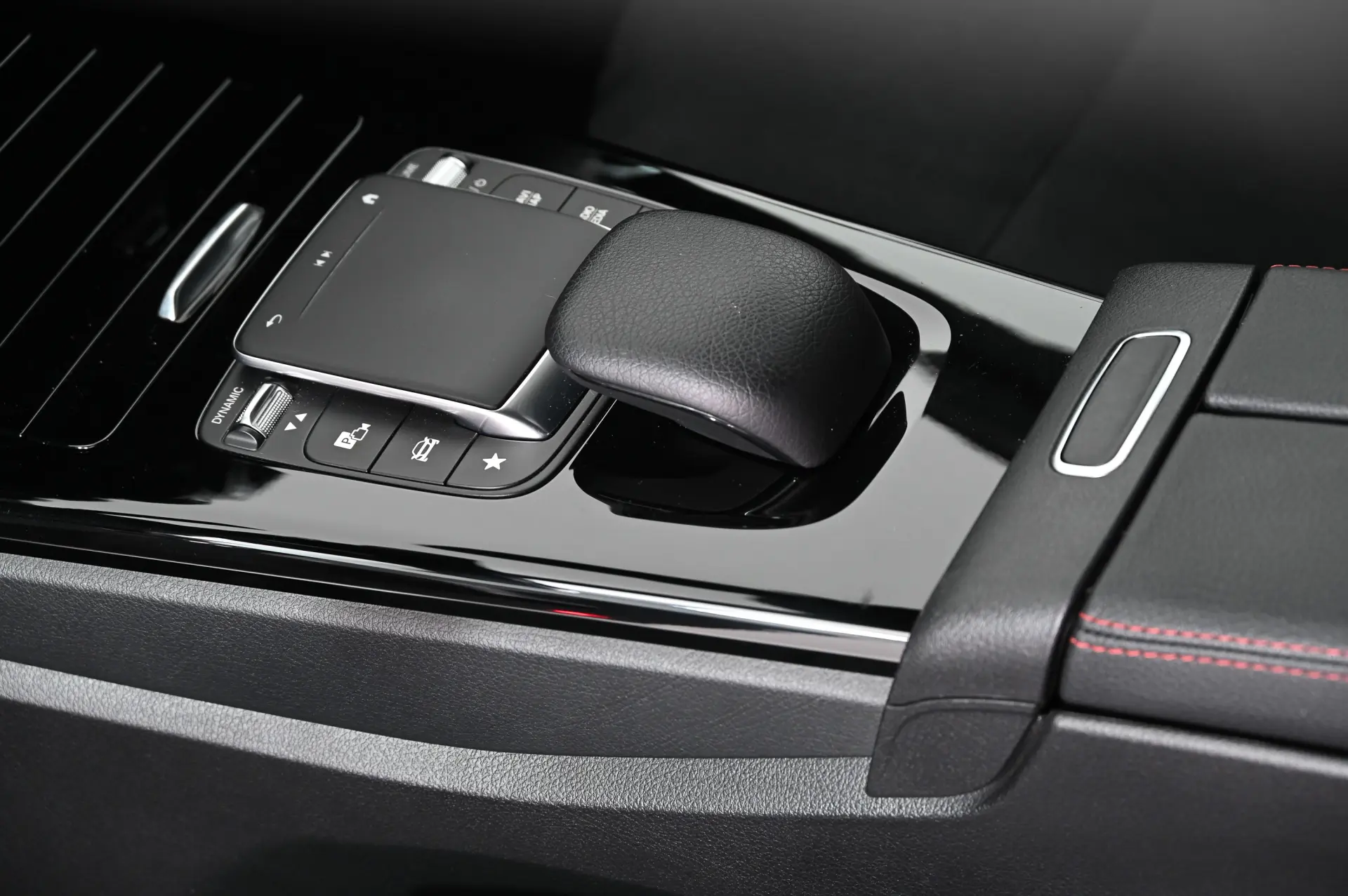 Mercedes-Benz CLA 180 d AMG Line Aut. 23