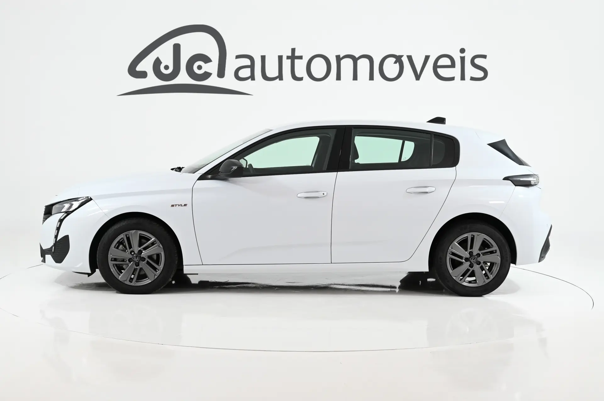 Peugeot 308 1.2 Hybrid Style e-DCS6 7