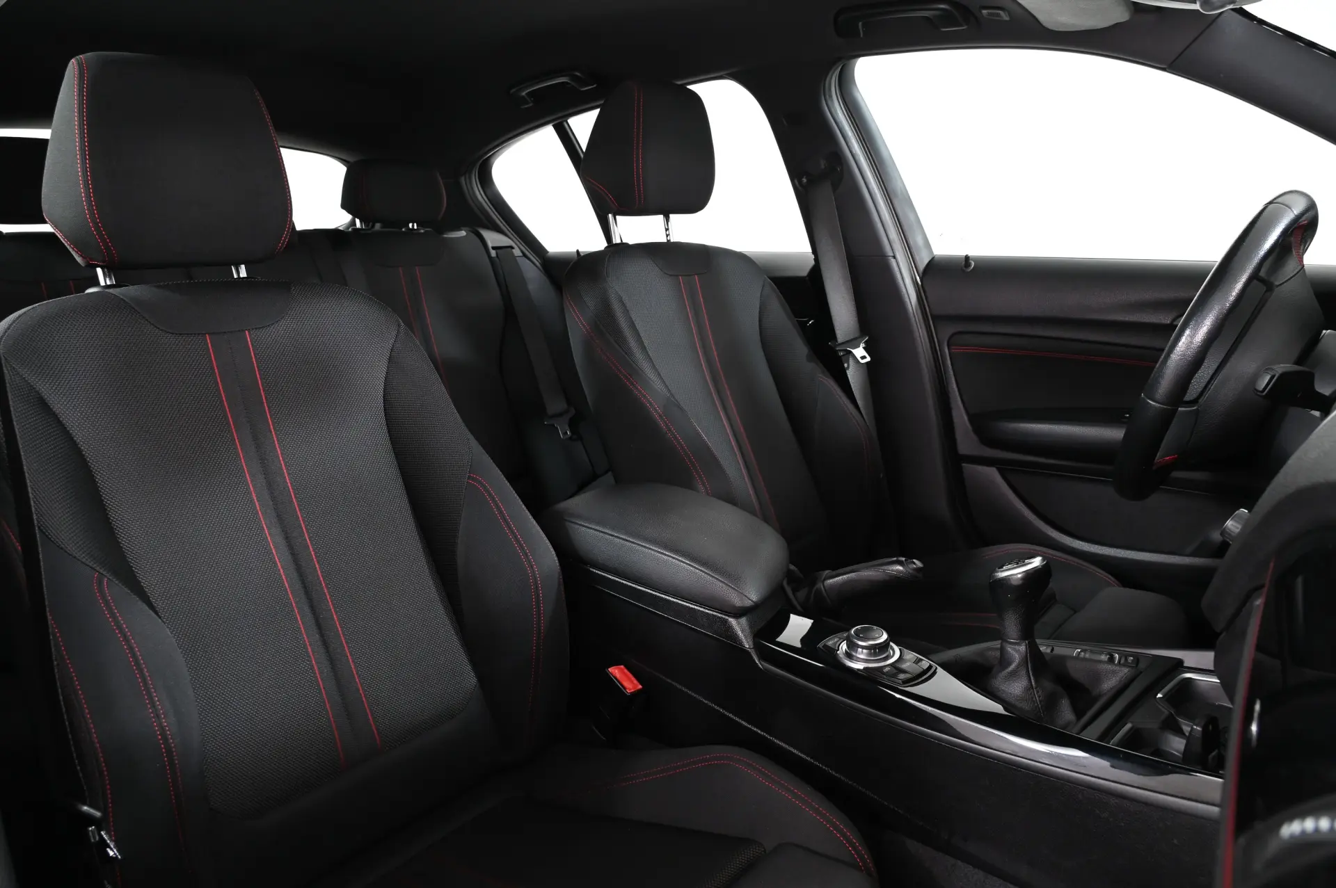 BMW 116 d Line Sport 4