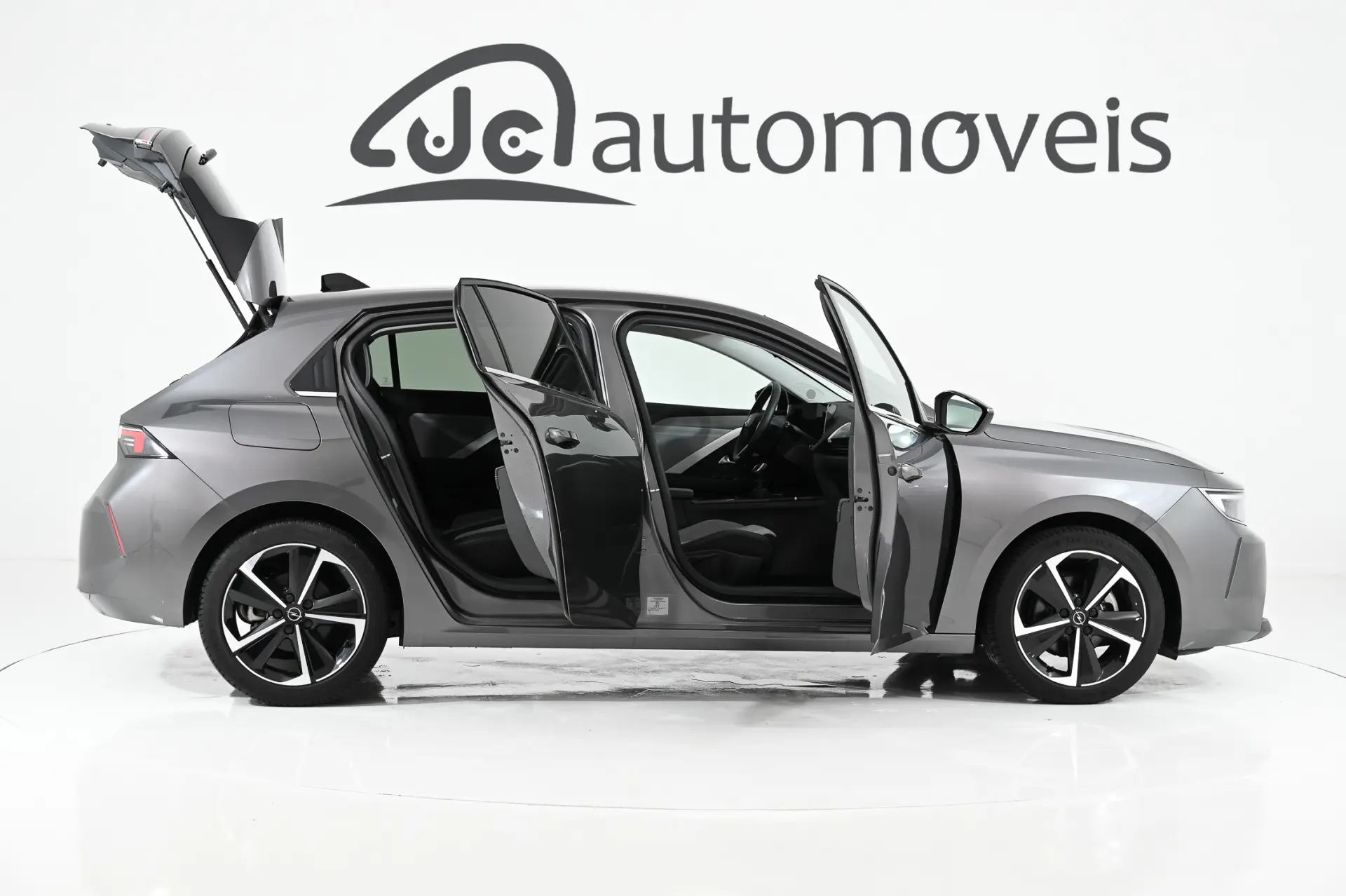 Opel Astra 1.2 T Elegance 6