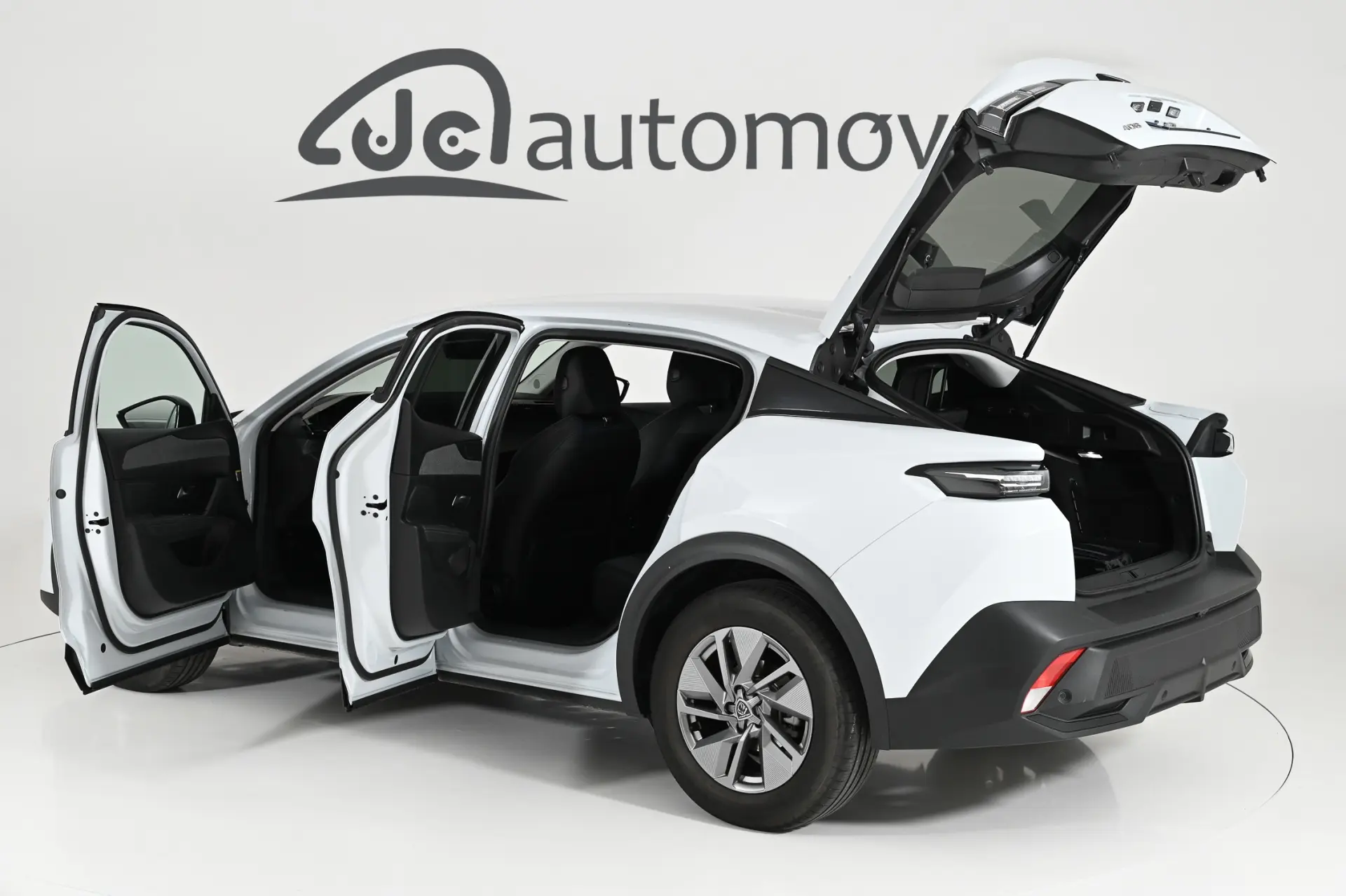 Peugeot 408 1.2 PureTech Allure EAT8 6