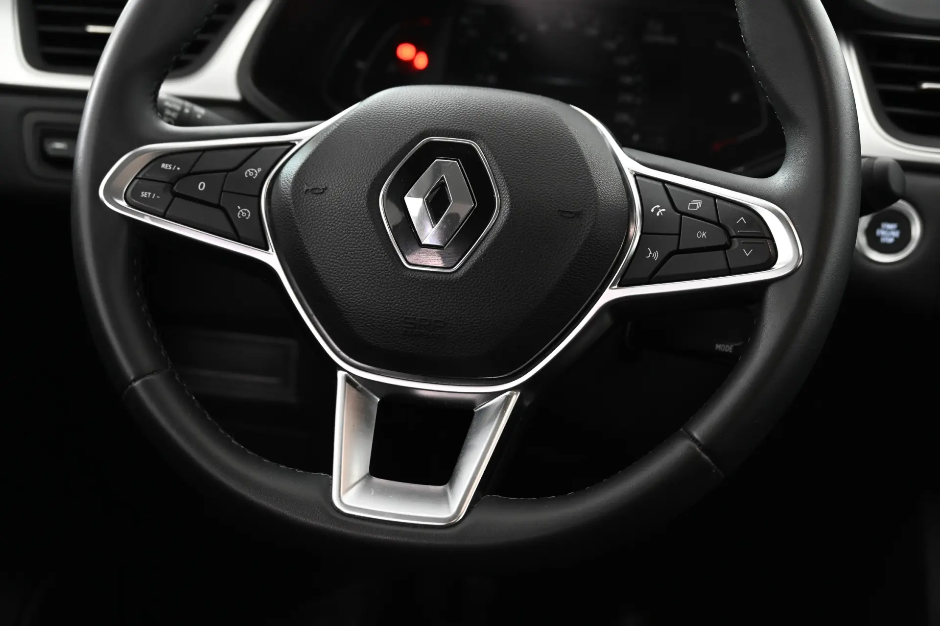 Renault Captur 1.0 TCe Exclusive 17