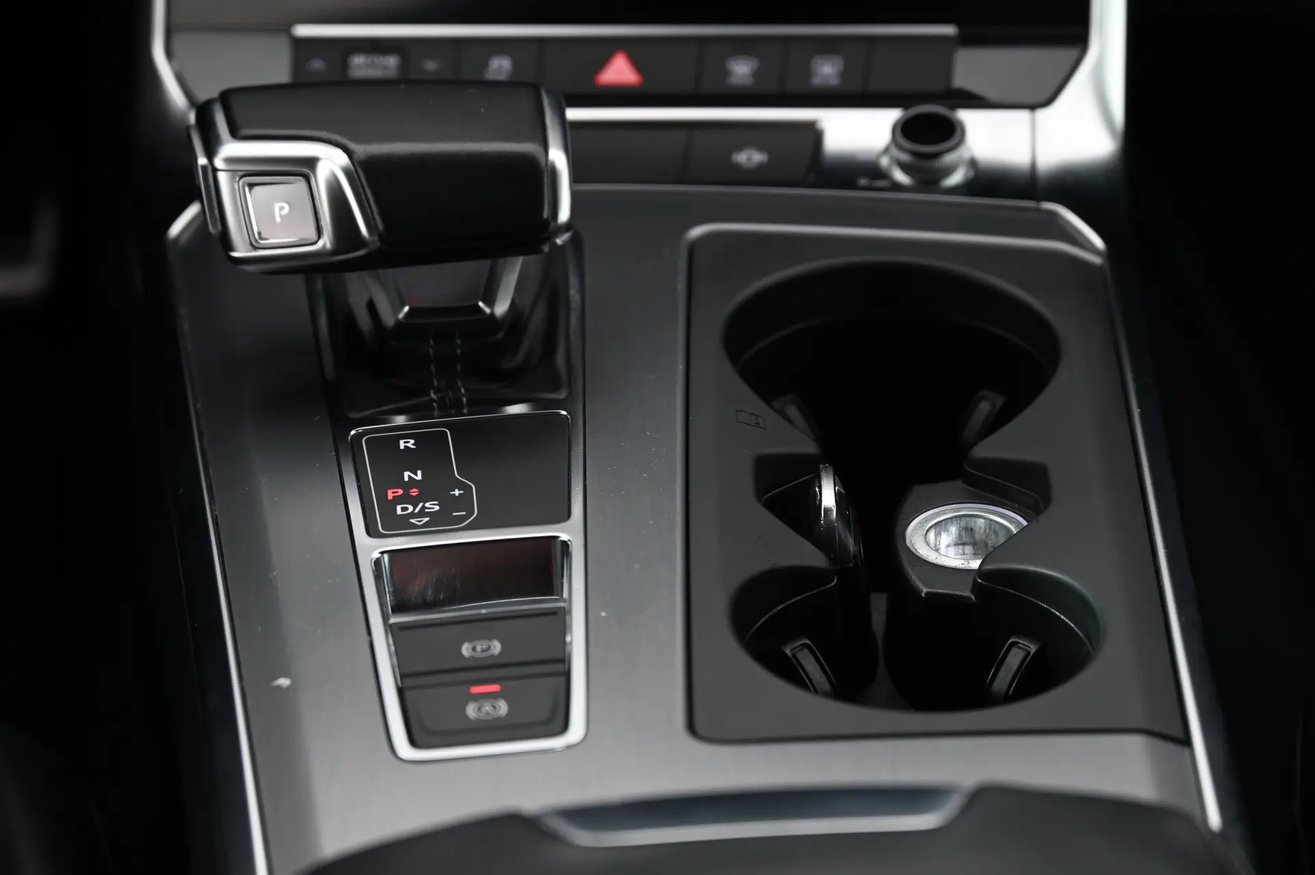 Audi A6 50 TDI quattro Sport Tiptronic 23