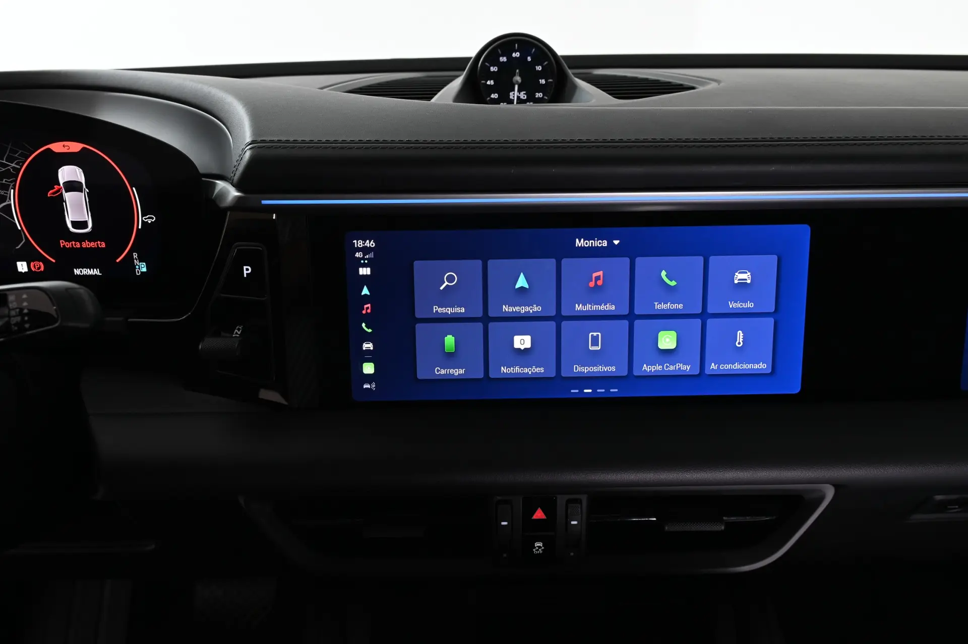 Porsche Macan Electric 4 16