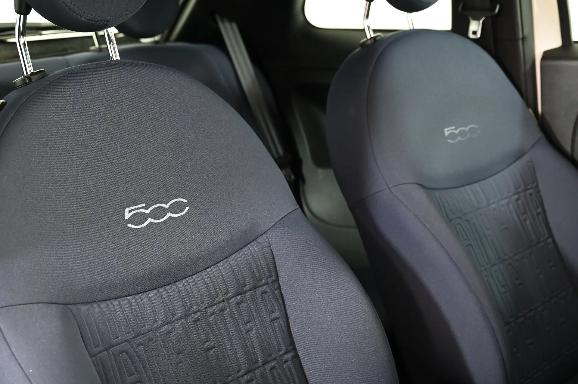 Fiat 500 1.0 Hybrid Lounge 21