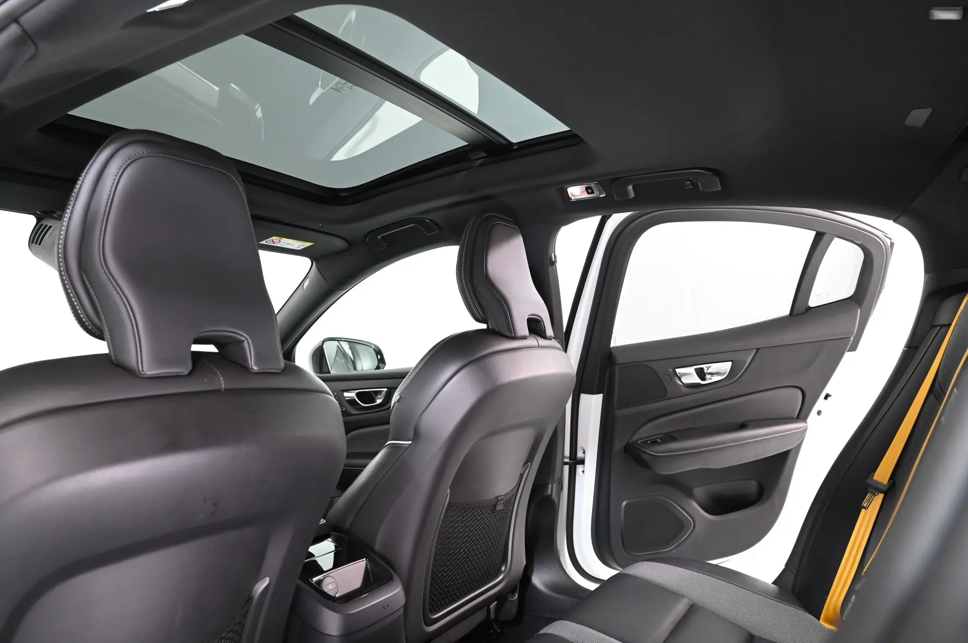 Volvo S60 2.0 T8 PHEV Polestar AWD 24