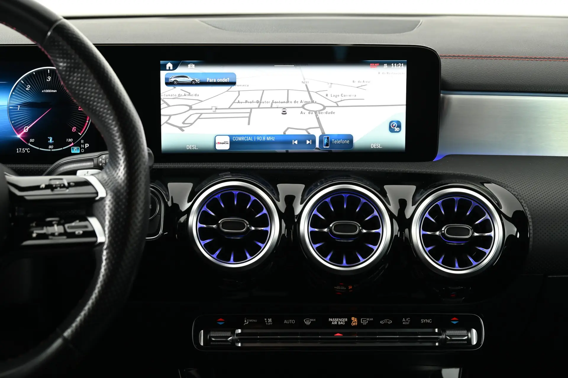 Mercedes-Benz CLA 200 d Shooting Brake AMG Line Aut. 17