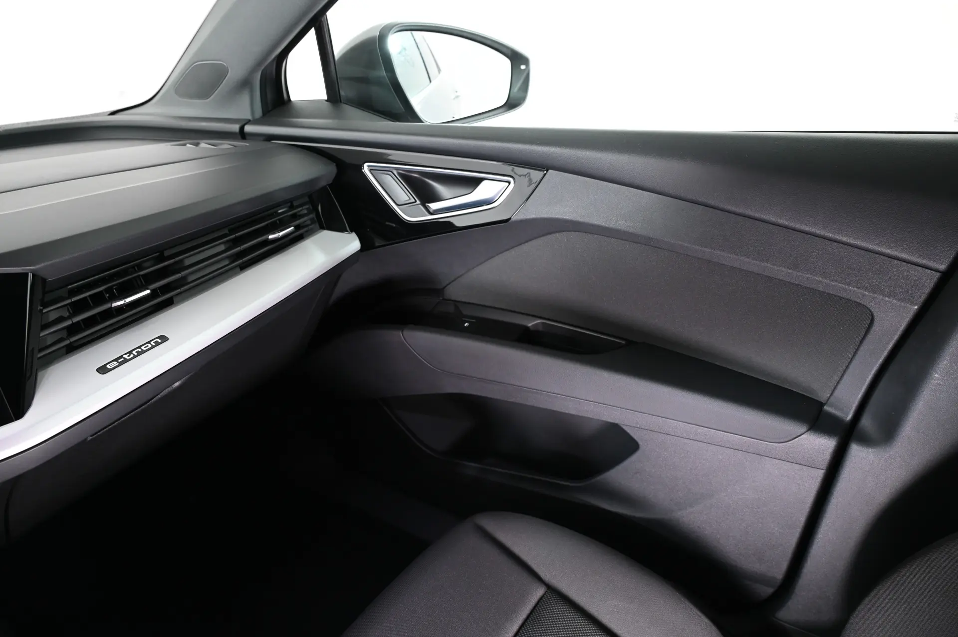 Audi Q4 e-tron 40 82 kWH 28