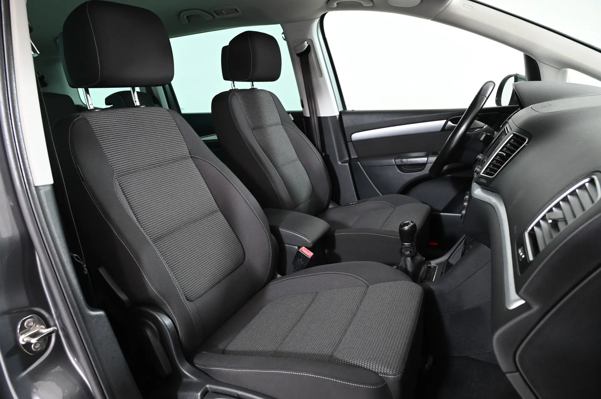 Volkswagen Sharan 2.0 TDI Confortline 4