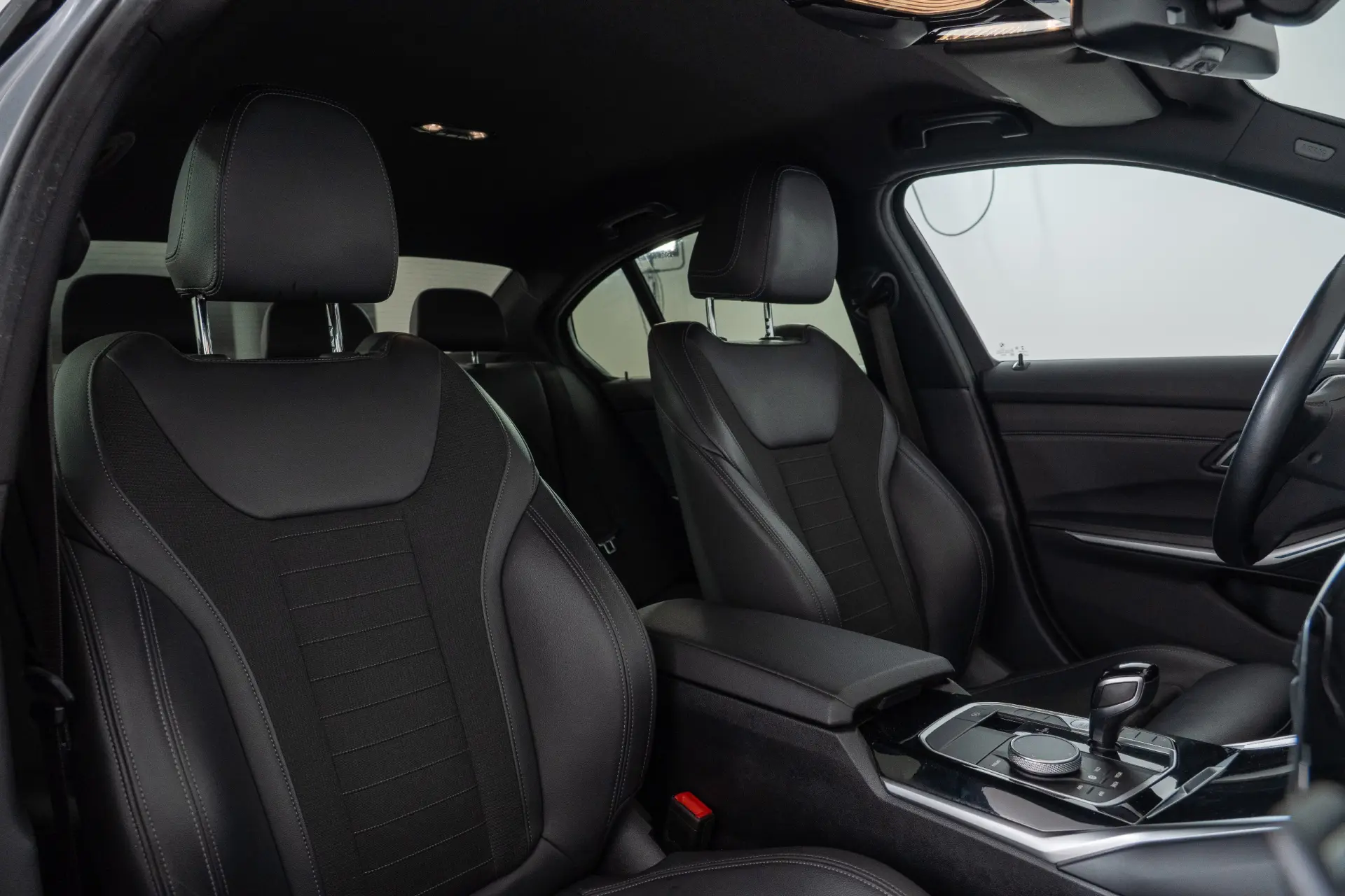 BMW 320 e Corporate Edition Auto 35