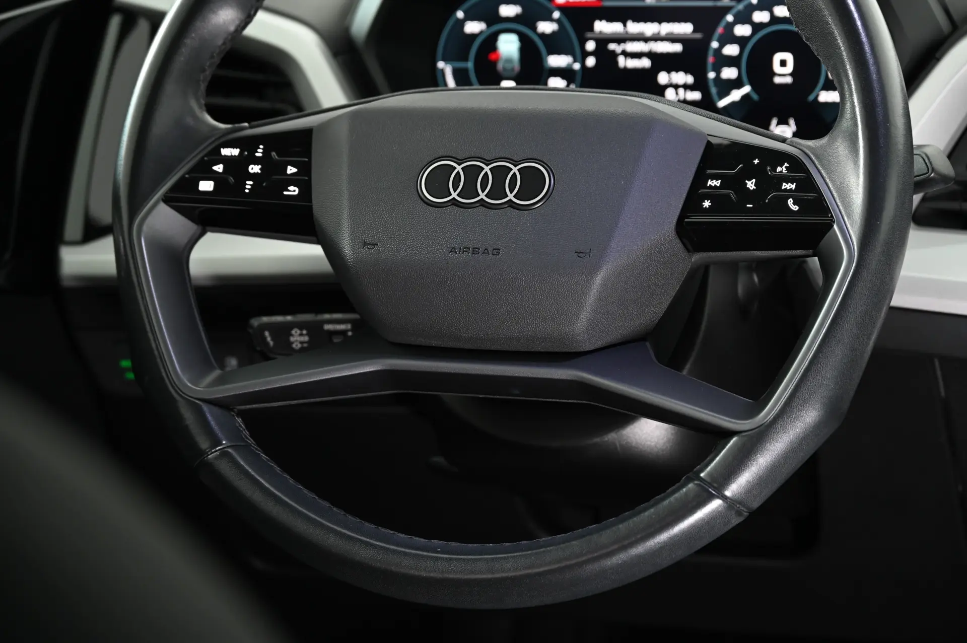 Audi Q4 e-tron 40 82 kWH 17