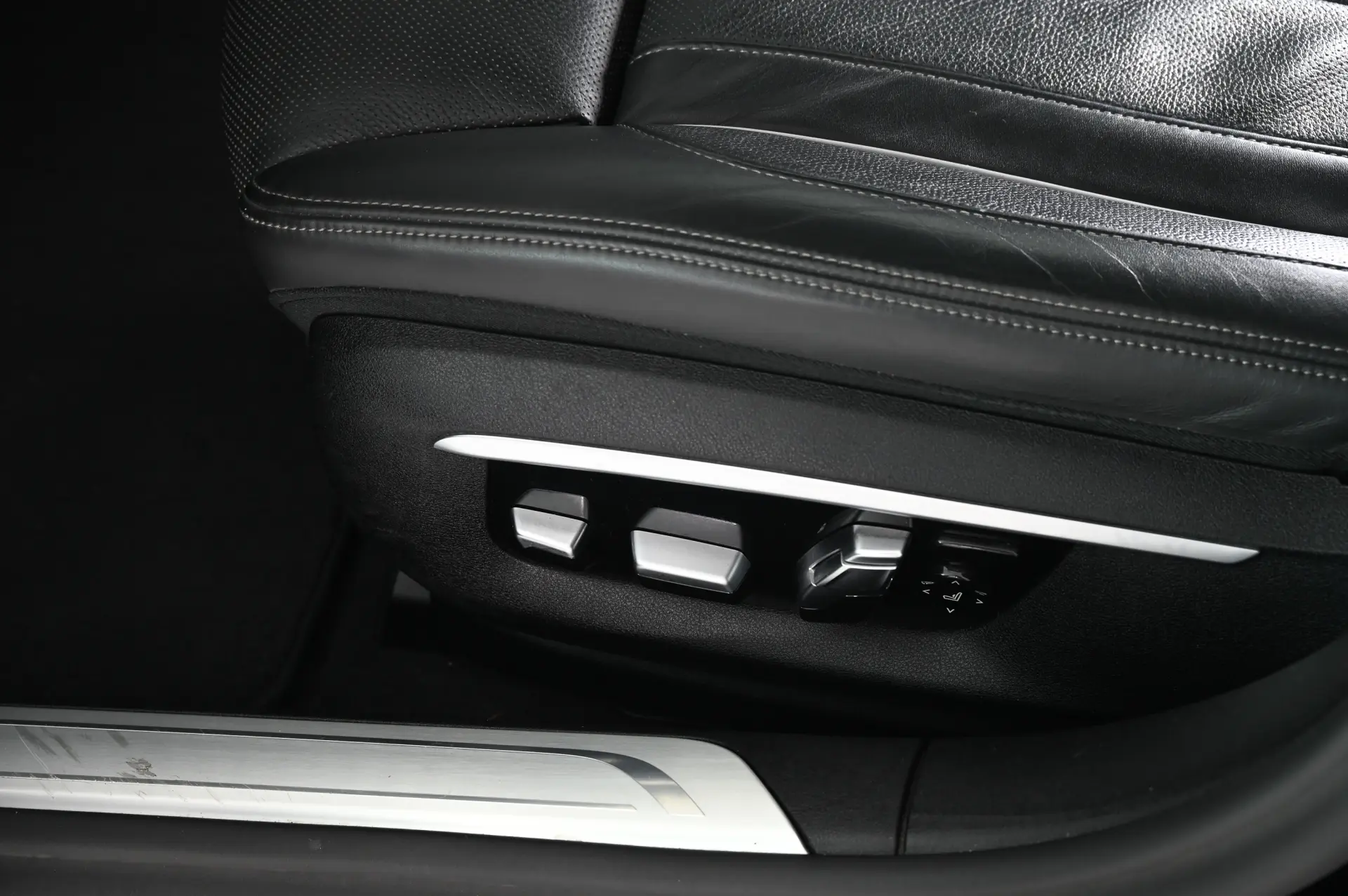 BMW 740 d xDrive Pack M Auto 30