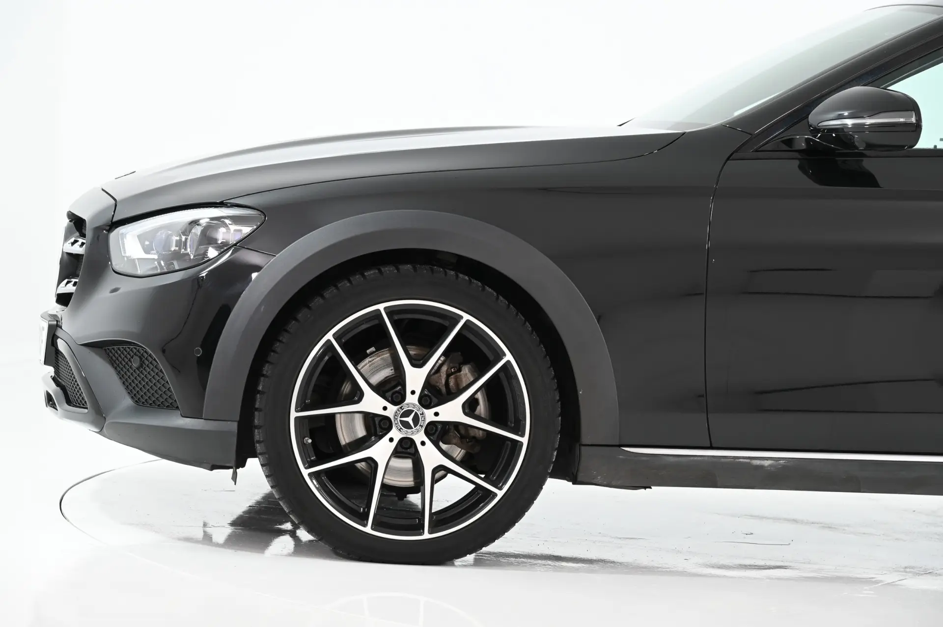 Mercedes-Benz E 220 d 4-Matic All Terrain Avantgarde 11