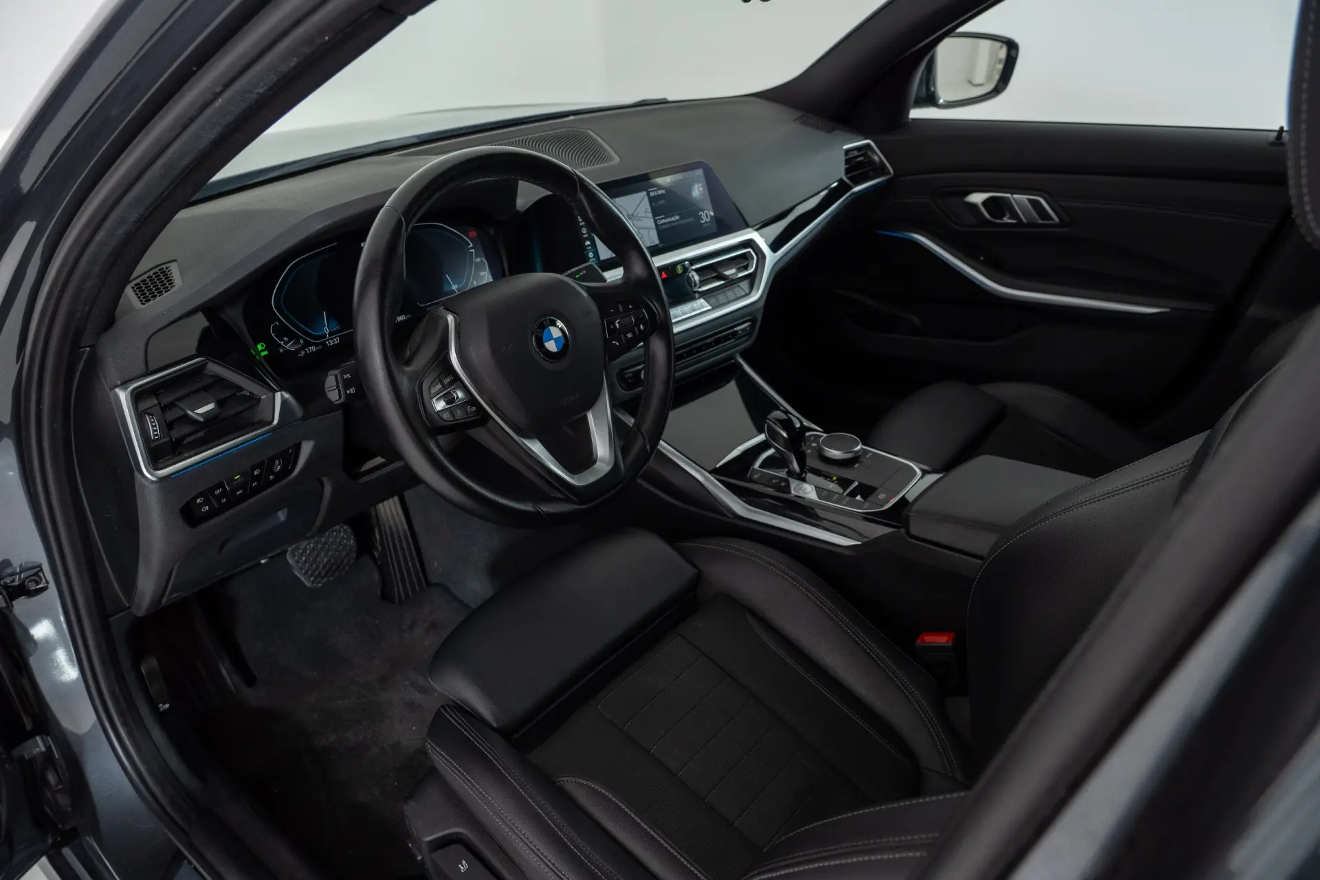 BMW 320 e Corporate Edition Auto 16