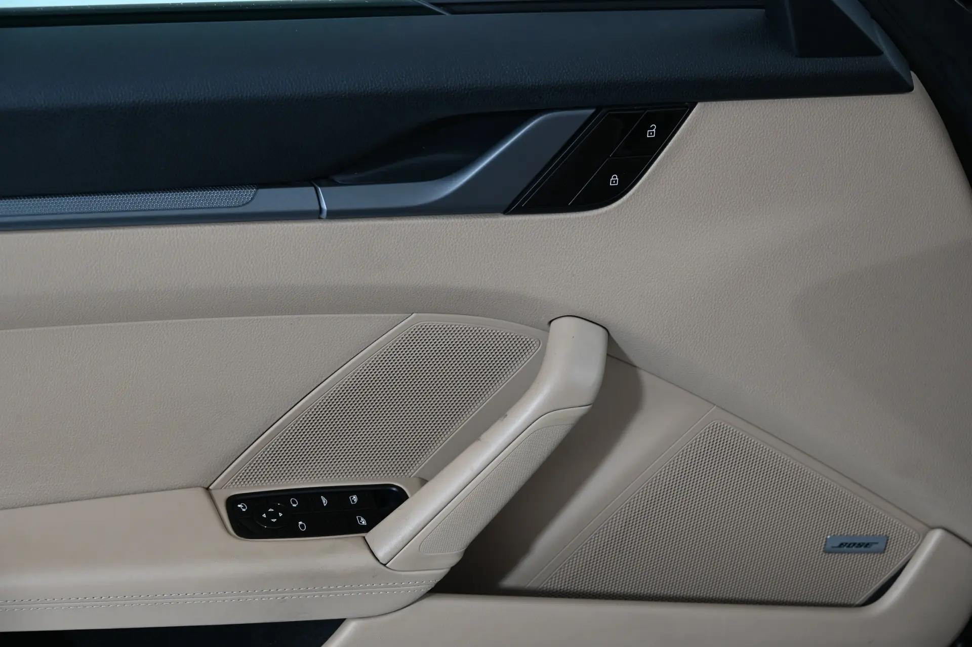Porsche 911 (992) Carrera 4 PDK 26