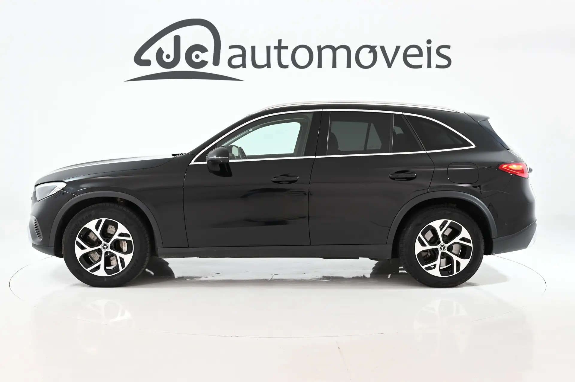 Mercedes-Benz GLC 300 e 4Matic 7