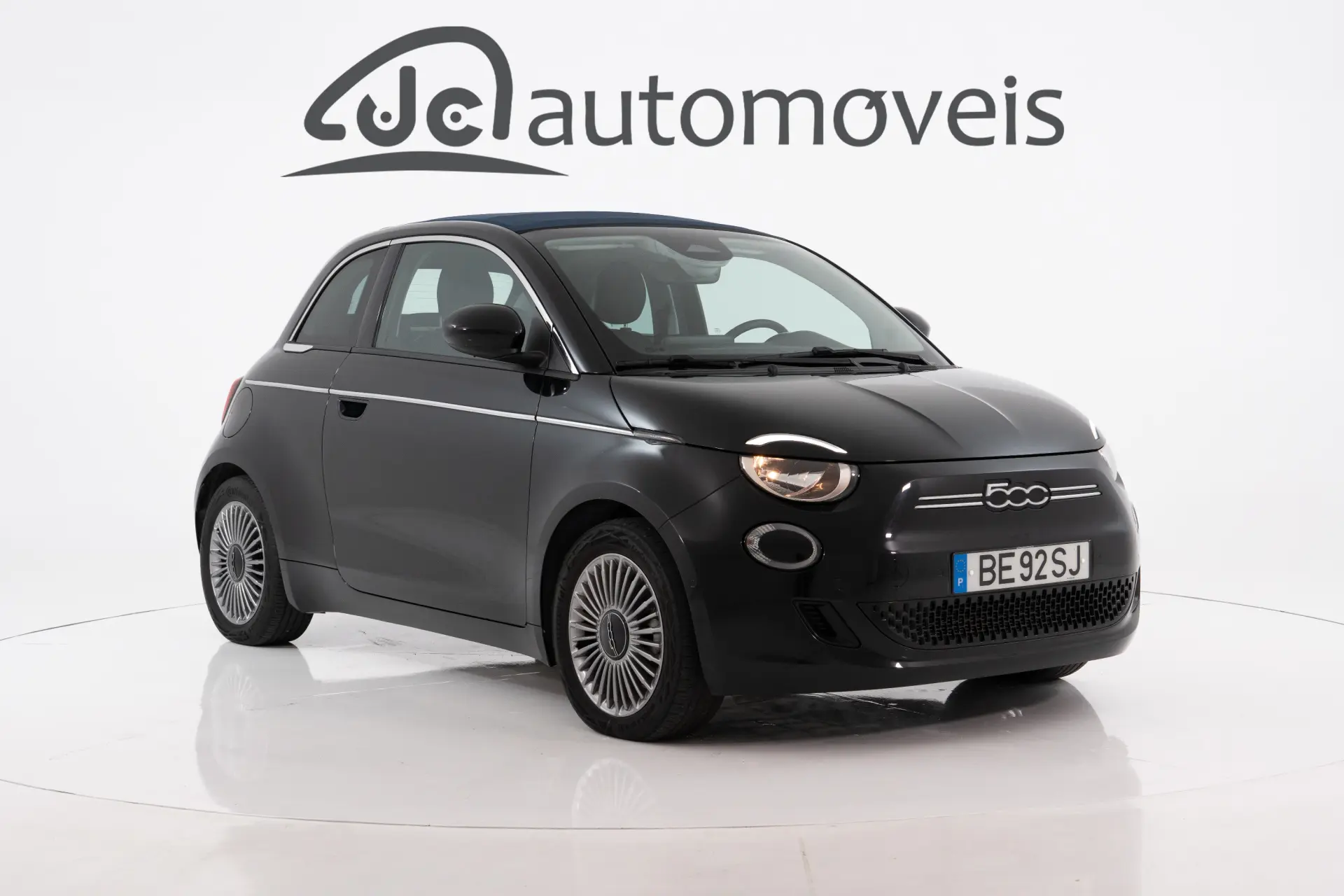 Fiat 500e Outro 35